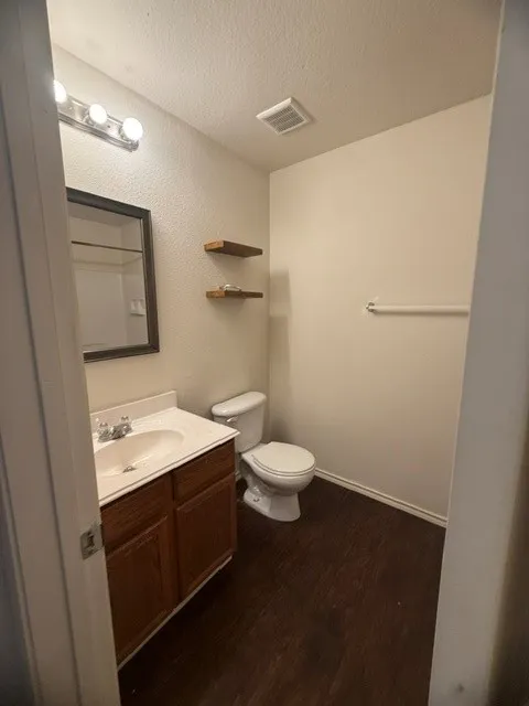 Duplex For Rent in Dallas County , 5417 Prairie Lane, Grand Prairie, Texas 75052, 4 Bedrooms, 3 Bathrooms, 2 Garage spaces, 1,760 Sqft, built in 2005, Price $2,500, mls#21344063, Real Estate Agent in Grand Prairie, Homes For Rent in Dallas county, Homes For Rent in Grand Prairie, Realtor in Grand Prairie Texas, Real Estate Brokerage Independent Realty Texas, Luminita Cordes Realtor