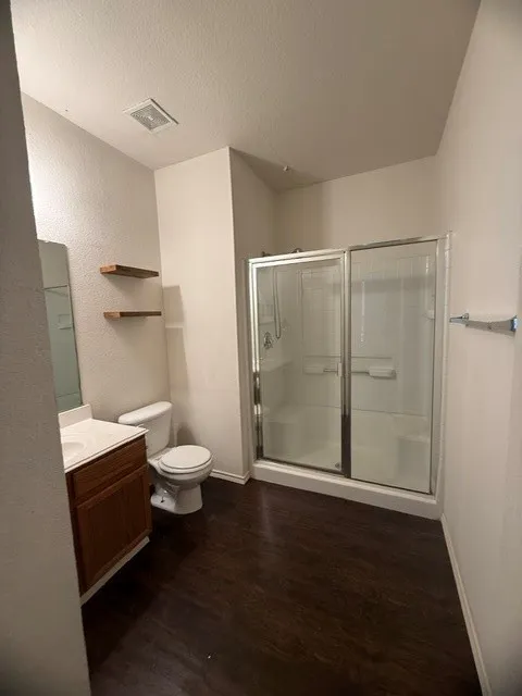 Duplex For Rent in Dallas County , 5417 Prairie Lane, Grand Prairie, Texas 75052, 4 Bedrooms, 3 Bathrooms, 2 Garage spaces, 1,760 Sqft, built in 2005, Price $2,500, mls#21344063, Real Estate Agent in Grand Prairie, Homes For Rent in Dallas county, Homes For Rent in Grand Prairie, Realtor in Grand Prairie Texas, Real Estate Brokerage Independent Realty Texas, Luminita Cordes Realtor