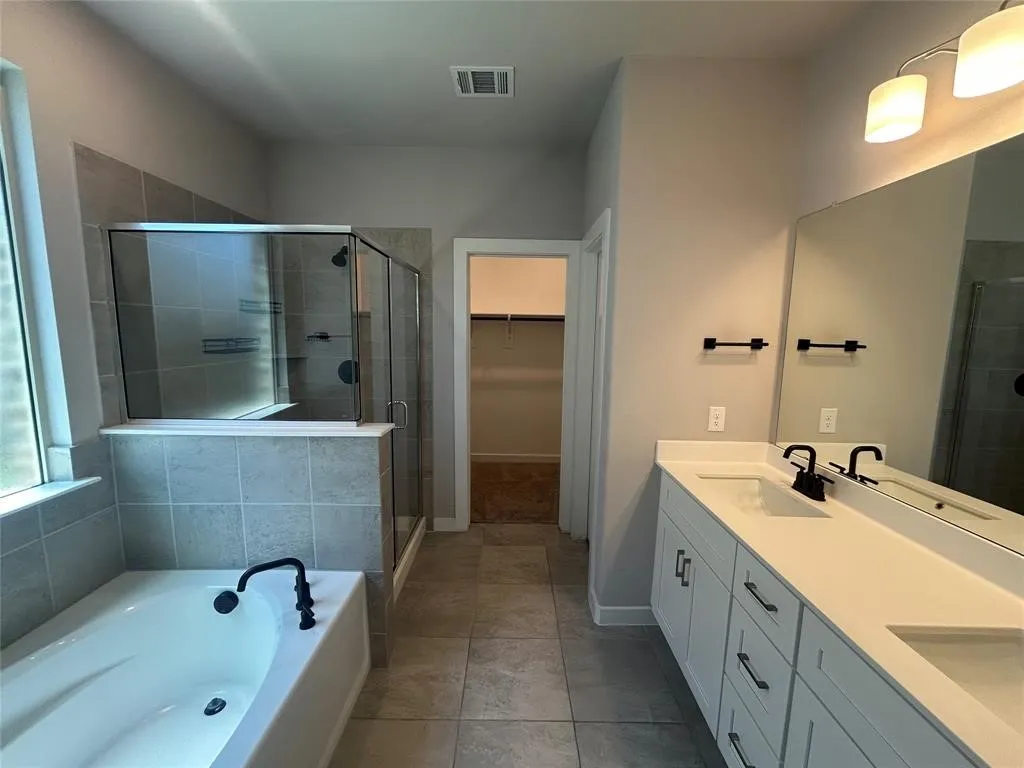 Single Family Residence For Rent in Collin County , 3206 Willena Road, Melissa, Texas 75454, 4 Bedroom, 4 Bathroom, 2 Garage spaces, 2,757 Sqft, built in 2023, mls#21341271, Real Estate Agent in Melissa, Homes For Rent in Collin county, Homes For Rent in Melissa, Realtor in Melissa Texas, Real Estate Brokerage Independent Realty Texas, Luminita Cordes Realtor