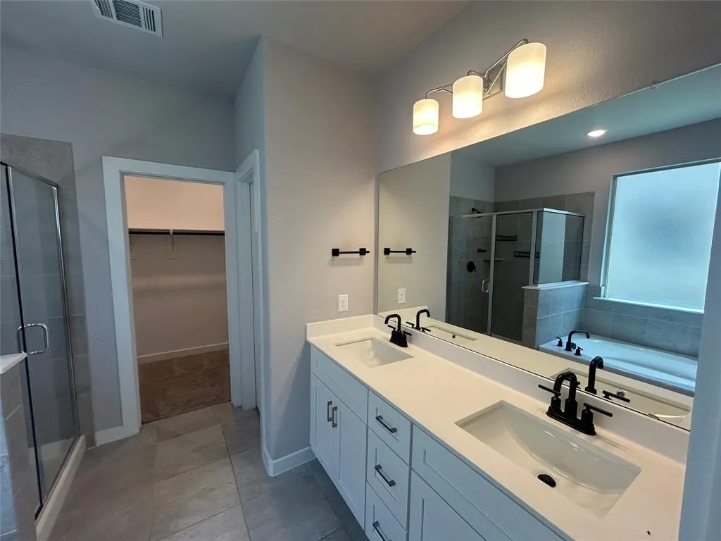Single Family Residence For Rent in Collin County , 3206 Willena Road, Melissa, Texas 75454, 4 Bedroom, 4 Bathroom, 2 Garage spaces, 2,757 Sqft, built in 2023, mls#21341271, Real Estate Agent in Melissa, Homes For Rent in Collin county, Homes For Rent in Melissa, Realtor in Melissa Texas, Real Estate Brokerage Independent Realty Texas, Luminita Cordes Realtor