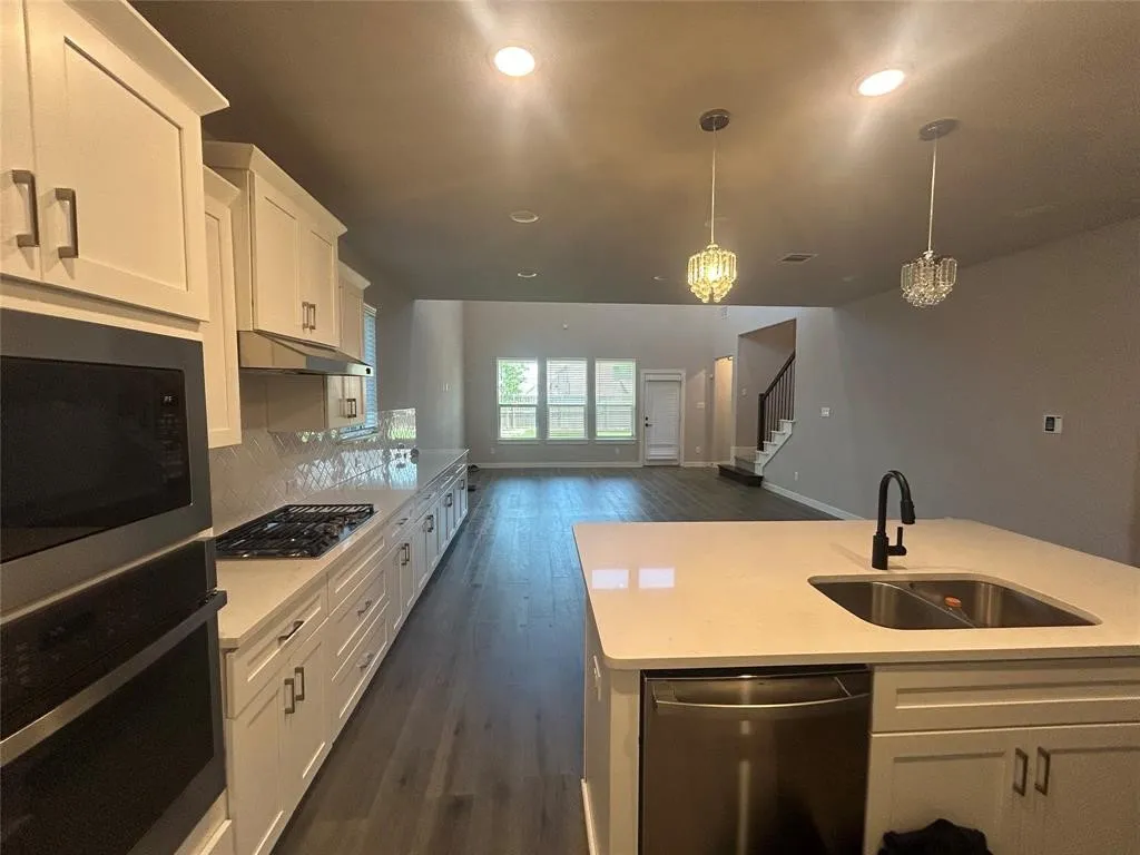 Single Family Residence For Rent in Collin County , 3206 Willena Road, Melissa, Texas 75454, 4 Bedroom, 4 Bathroom, 2 Garage spaces, 2,757 Sqft, built in 2023, mls#21341271, Real Estate Agent in Melissa, Homes For Rent in Collin county, Homes For Rent in Melissa, Realtor in Melissa Texas, Real Estate Brokerage Independent Realty Texas, Luminita Cordes Realtor