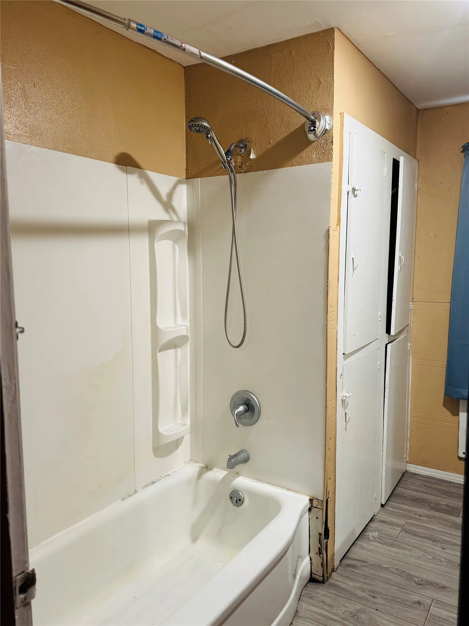 Single Family Residence For Sale in Haskell County , 306 N D Avenue, Haskell, Texas 79521, 3 Bedrooms, 2 Bathrooms, Garage spaces, 1,898 Sqft, built in 1950, Price $125,000, mls#21344060, Real Estate Agent in Haskell, Homes For Sale in Haskell county, Homes For Sale in Haskell, Realtor in Haskell Texas, Real Estate Brokerage Independent Realty Texas, Luminita Cordes Realtor