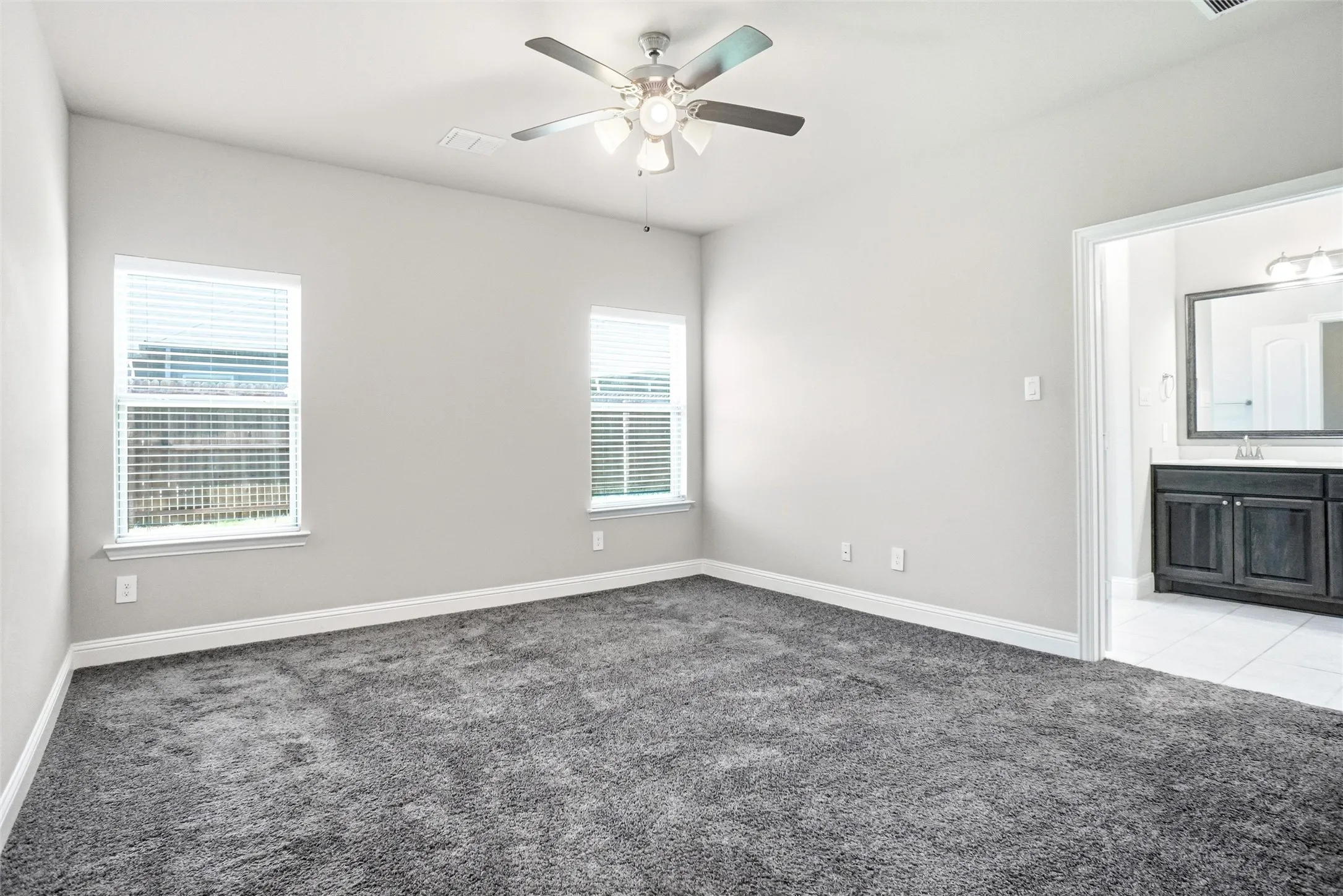 Single Family Residence For Rent in Kaufman County , 686 Navasota Drive, Crandall, Texas 75114, 3 Bedroom, 2 Bathroom, 2 Garage spaces, 1,869 Sqft, built in 2022, mls#21342805, Real Estate Agent in Crandall, Homes For Rent in Kaufman county, Homes For Rent in Crandall, Realtor in Crandall Texas, Real Estate Brokerage Independent Realty Texas, Luminita Cordes Realtor