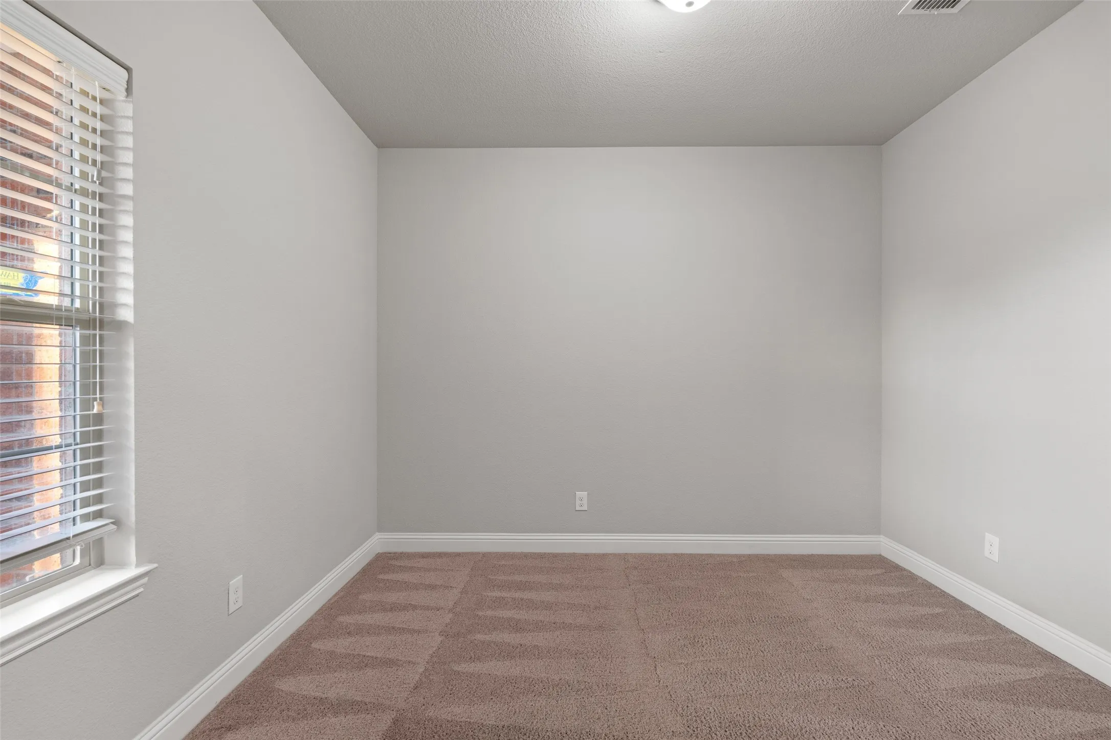 Single Family Residence For Sale in Tarrant County , 3733 Cecelia Lane, Forest Hill, Texas 76140, 3 Bedroom, 2 Bathroom, 2 Garage spaces, 1,951 Sqft, built in 2017, mls#21344072, Real Estate Agent in Forest Hill, Homes For Sale in Tarrant county, Homes For Sale in Forest Hill, Realtor in Forest Hill Texas, Real Estate Brokerage Independent Realty Texas, Luminita Cordes Realtor