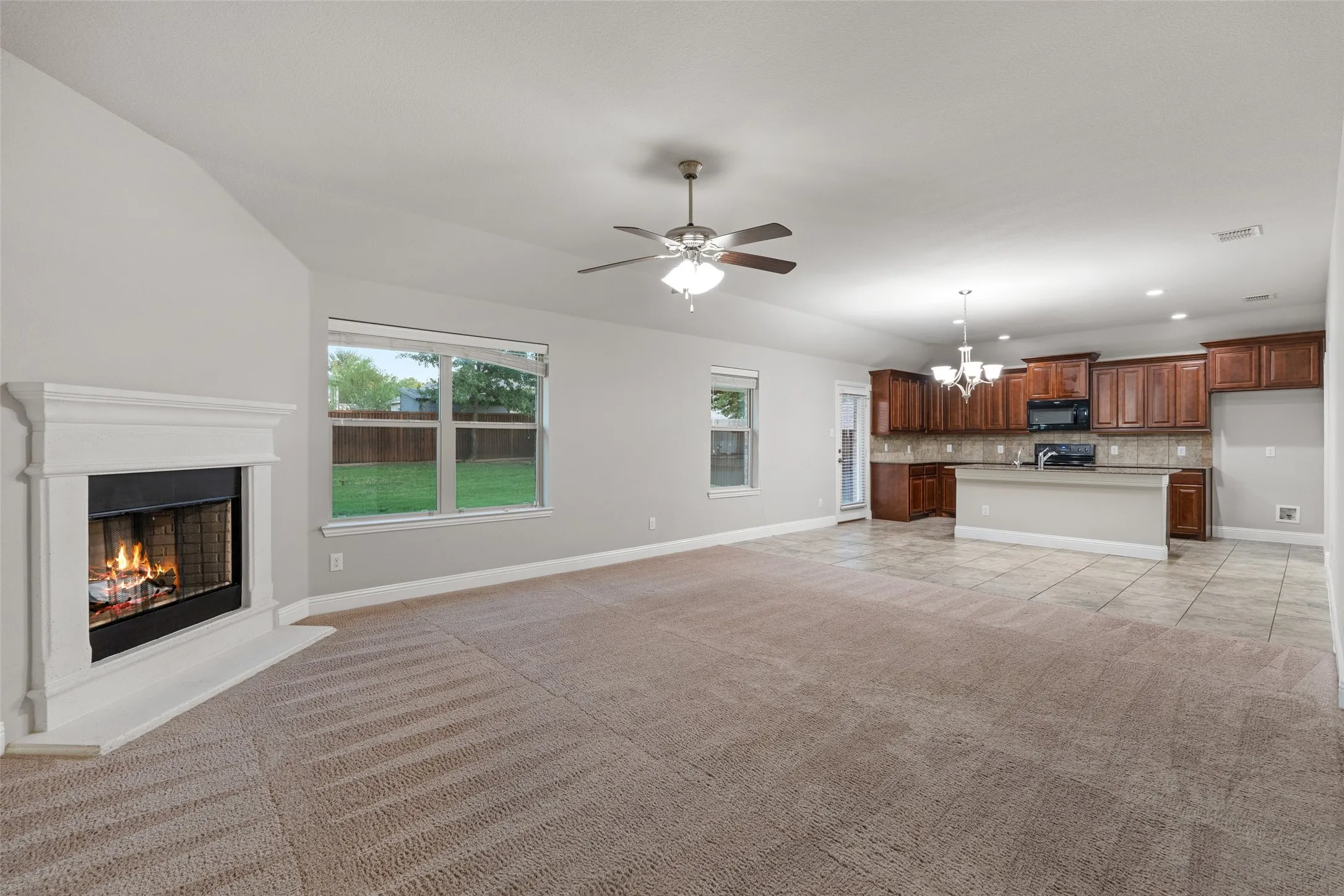 Single Family Residence For Sale in Tarrant County , 3733 Cecelia Lane, Forest Hill, Texas 76140, 3 Bedroom, 2 Bathroom, 2 Garage spaces, 1,951 Sqft, built in 2017, mls#21344072, Real Estate Agent in Forest Hill, Homes For Sale in Tarrant county, Homes For Sale in Forest Hill, Realtor in Forest Hill Texas, Real Estate Brokerage Independent Realty Texas, Luminita Cordes Realtor