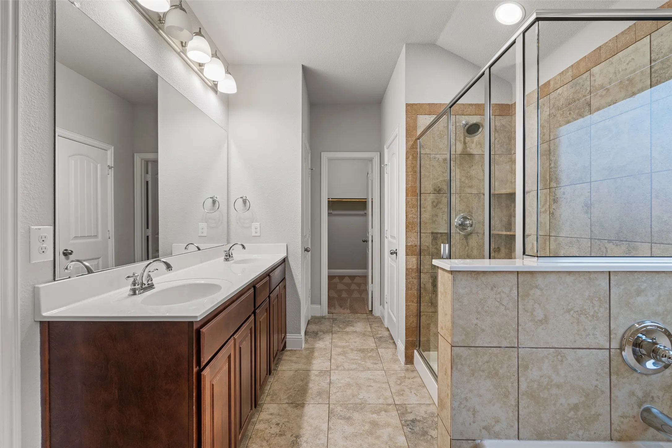 Single Family Residence For Sale in Tarrant County , 3733 Cecelia Lane, Forest Hill, Texas 76140, 3 Bedroom, 2 Bathroom, 2 Garage spaces, 1,951 Sqft, built in 2017, mls#21344072, Real Estate Agent in Forest Hill, Homes For Sale in Tarrant county, Homes For Sale in Forest Hill, Realtor in Forest Hill Texas, Real Estate Brokerage Independent Realty Texas, Luminita Cordes Realtor