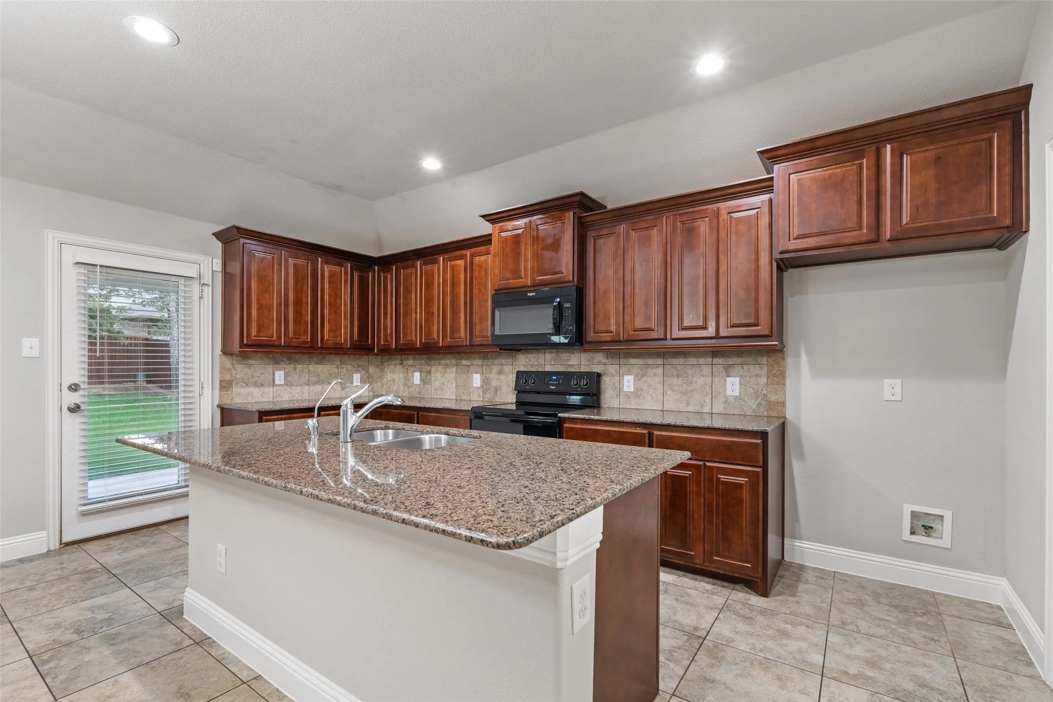 Single Family Residence For Sale in Tarrant County , 3733 Cecelia Lane, Forest Hill, Texas 76140, 3 Bedroom, 2 Bathroom, 2 Garage spaces, 1,951 Sqft, built in 2017, mls#21344072, Real Estate Agent in Forest Hill, Homes For Sale in Tarrant county, Homes For Sale in Forest Hill, Realtor in Forest Hill Texas, Real Estate Brokerage Independent Realty Texas, Luminita Cordes Realtor
