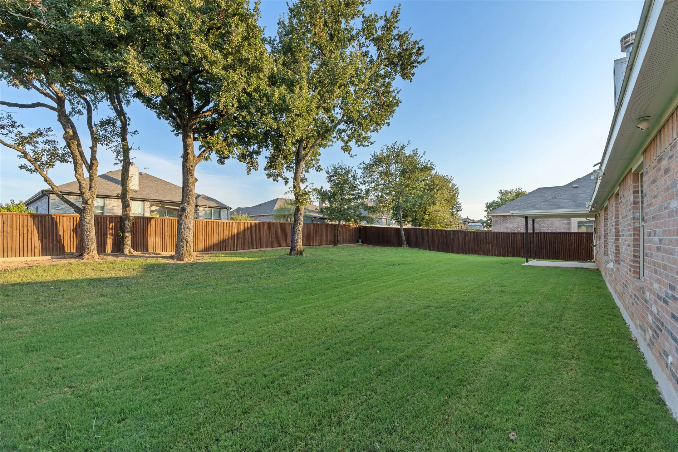 Single Family Residence For Sale in Tarrant County , 3733 Cecelia Lane, Forest Hill, Texas 76140, 3 Bedroom, 2 Bathroom, 2 Garage spaces, 1,951 Sqft, built in 2017, mls#21344072, Real Estate Agent in Forest Hill, Homes For Sale in Tarrant county, Homes For Sale in Forest Hill, Realtor in Forest Hill Texas, Real Estate Brokerage Independent Realty Texas, Luminita Cordes Realtor