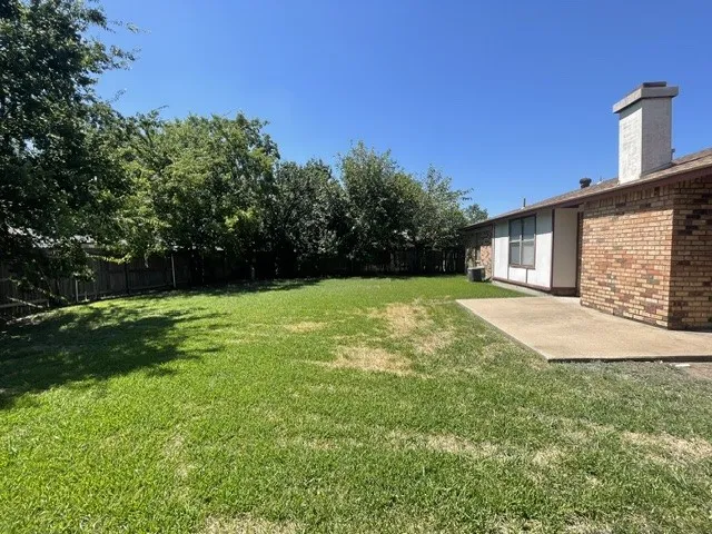 Single Family Residence For Rent in Tarrant County , 7536 Meadowlark Lane N, Watauga, Texas 76148, 3 Bedroom, 2 Bathroom, Garage spaces, 1,290 Sqft, built in 1981, mls#21344019, Real Estate Agent in Watauga, Homes For Rent in Tarrant county, Homes For Rent in Watauga, Realtor in Watauga Texas, Real Estate Brokerage Independent Realty Texas, Luminita Cordes Realtor