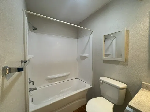 Single Family Residence For Rent in Tarrant County , 7536 Meadowlark Lane N, Watauga, Texas 76148, 3 Bedroom, 2 Bathroom, Garage spaces, 1,290 Sqft, built in 1981, mls#21344019, Real Estate Agent in Watauga, Homes For Rent in Tarrant county, Homes For Rent in Watauga, Realtor in Watauga Texas, Real Estate Brokerage Independent Realty Texas, Luminita Cordes Realtor