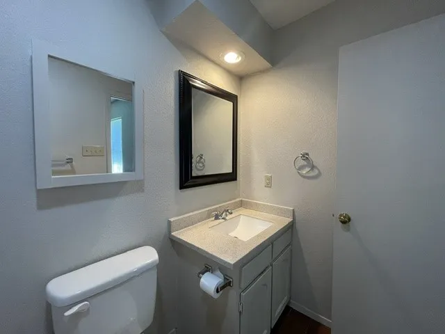 Single Family Residence For Rent in Tarrant County , 7536 Meadowlark Lane N, Watauga, Texas 76148, 3 Bedroom, 2 Bathroom, Garage spaces, 1,290 Sqft, built in 1981, mls#21344019, Real Estate Agent in Watauga, Homes For Rent in Tarrant county, Homes For Rent in Watauga, Realtor in Watauga Texas, Real Estate Brokerage Independent Realty Texas, Luminita Cordes Realtor