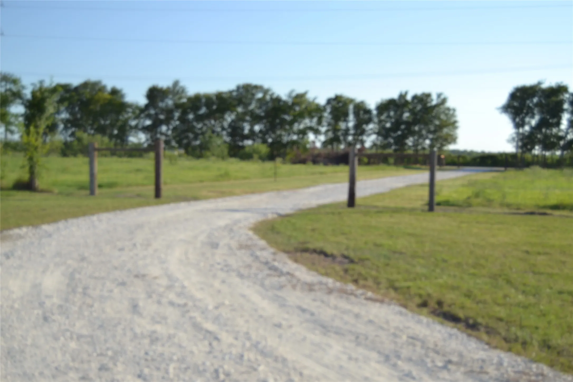 Single Family Residence For Sale in Navarro County , 5893 SE County Road 2050, Corsicana, Texas 75109, 3 Bedroom, 2 Bathroom, Garage spaces, 1,100 Sqft, built in 2001, mls#21343104, Real Estate Agent in Corsicana, Homes For Sale in Navarro county, Homes For Sale in Corsicana, Realtor in Corsicana Texas, Real Estate Brokerage Independent Realty Texas, Luminita Cordes Realtor