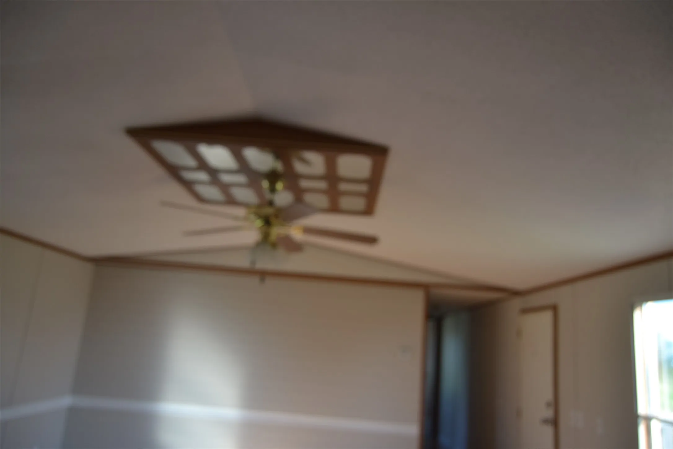 Single Family Residence For Sale in Navarro County , 5893 SE County Road 2050, Corsicana, Texas 75109, 3 Bedroom, 2 Bathroom, Garage spaces, 1,100 Sqft, built in 2001, mls#21343104, Real Estate Agent in Corsicana, Homes For Sale in Navarro county, Homes For Sale in Corsicana, Realtor in Corsicana Texas, Real Estate Brokerage Independent Realty Texas, Luminita Cordes Realtor
