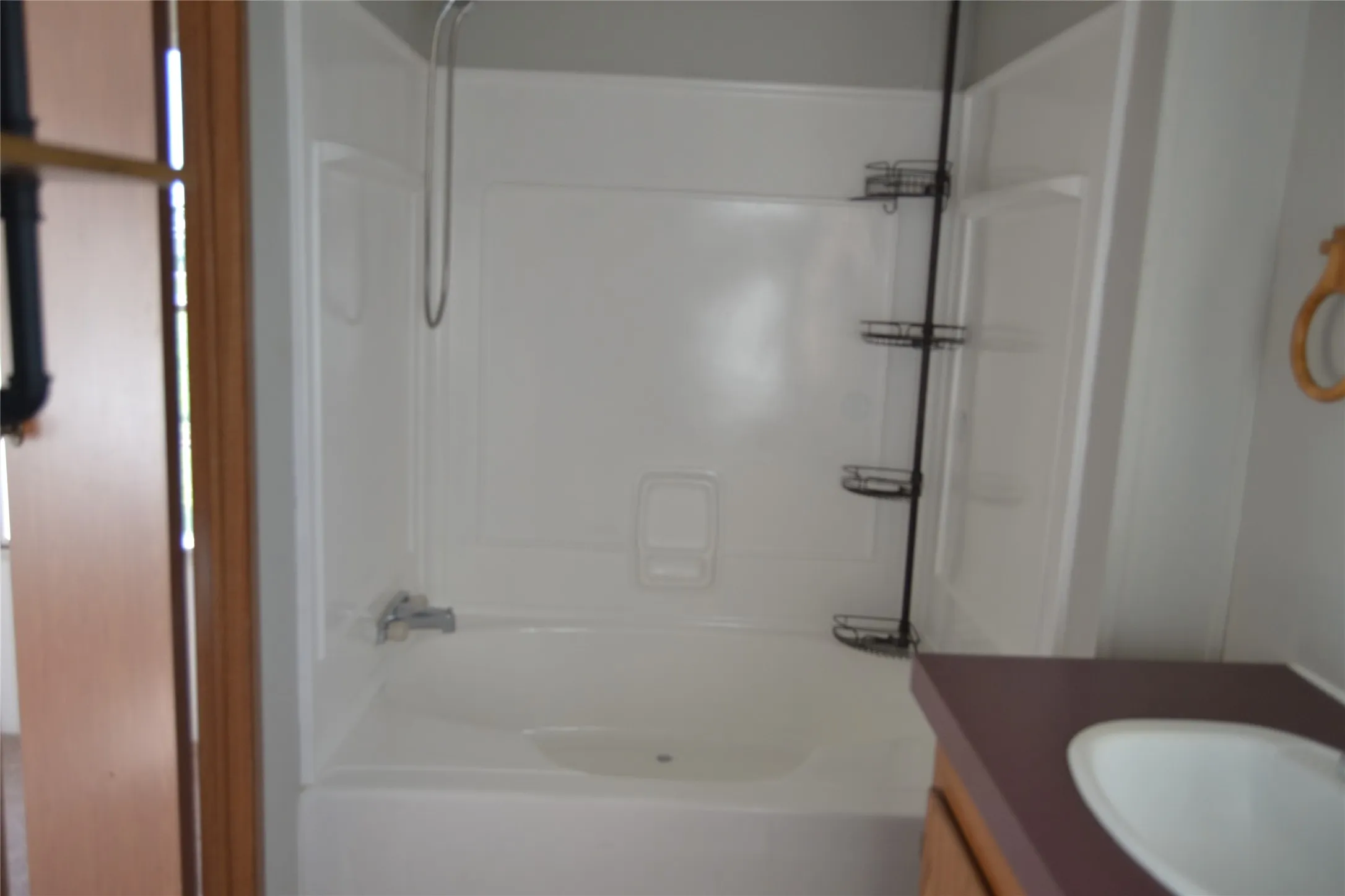 Single Family Residence For Sale in Navarro County , 5893 SE County Road 2050, Corsicana, Texas 75109, 3 Bedroom, 2 Bathroom, Garage spaces, 1,100 Sqft, built in 2001, mls#21343104, Real Estate Agent in Corsicana, Homes For Sale in Navarro county, Homes For Sale in Corsicana, Realtor in Corsicana Texas, Real Estate Brokerage Independent Realty Texas, Luminita Cordes Realtor