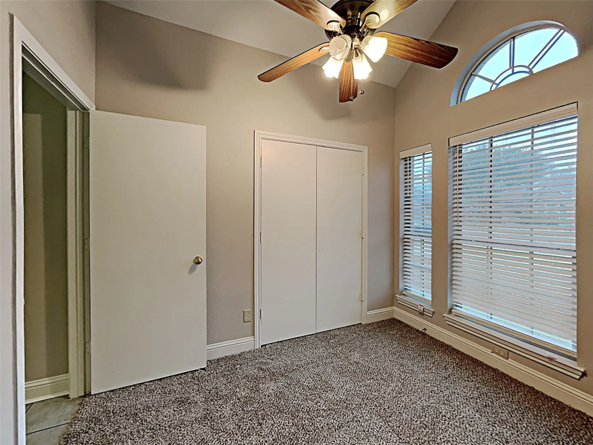 Single Family Residence For Rent in Johnson County , 551 Rand Drive, Burleson, Texas 76028, 3 Bedroom, 2 Bathroom, Garage spaces, 1,526 Sqft, built in 1996, mls#21344087, Real Estate Agent in Burleson, Homes For Rent in Johnson county, Homes For Rent in Burleson, Realtor in Burleson Texas, Real Estate Brokerage Independent Realty Texas, Luminita Cordes Realtor
