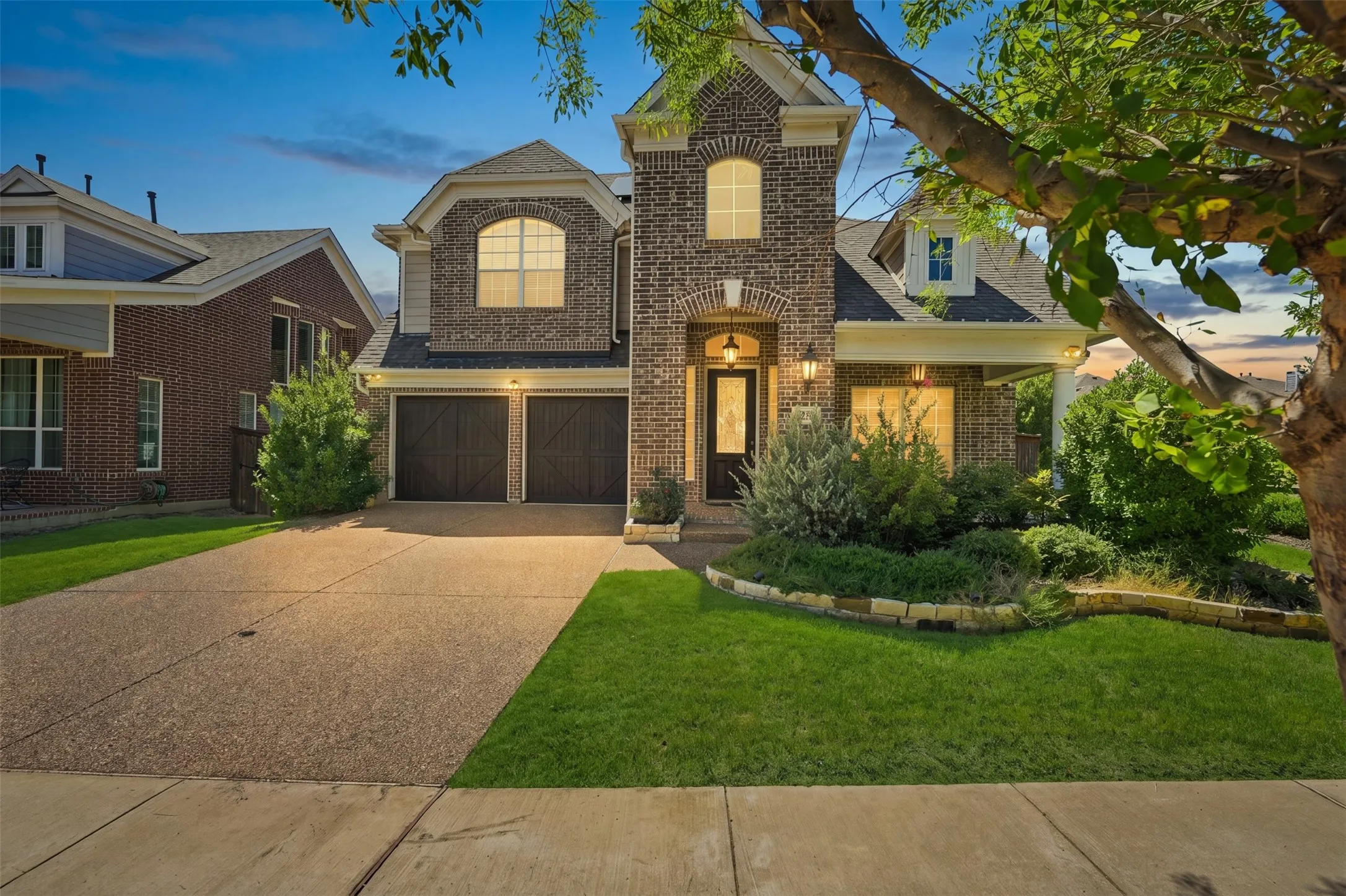 Single Family Residence For Sale in Denton County , 1317 Mary Horn Drive, Aubrey, Texas 76227, 3 Bedroom, 3 Bathroom, 2 Garage spaces, 2,886 Sqft, built in 2018, mls#21344066, Real Estate Agent in Aubrey, Homes For Sale in Denton county, Homes For Sale in Aubrey, Realtor in Aubrey Texas, Real Estate Brokerage Independent Realty Texas, Luminita Cordes Realtor