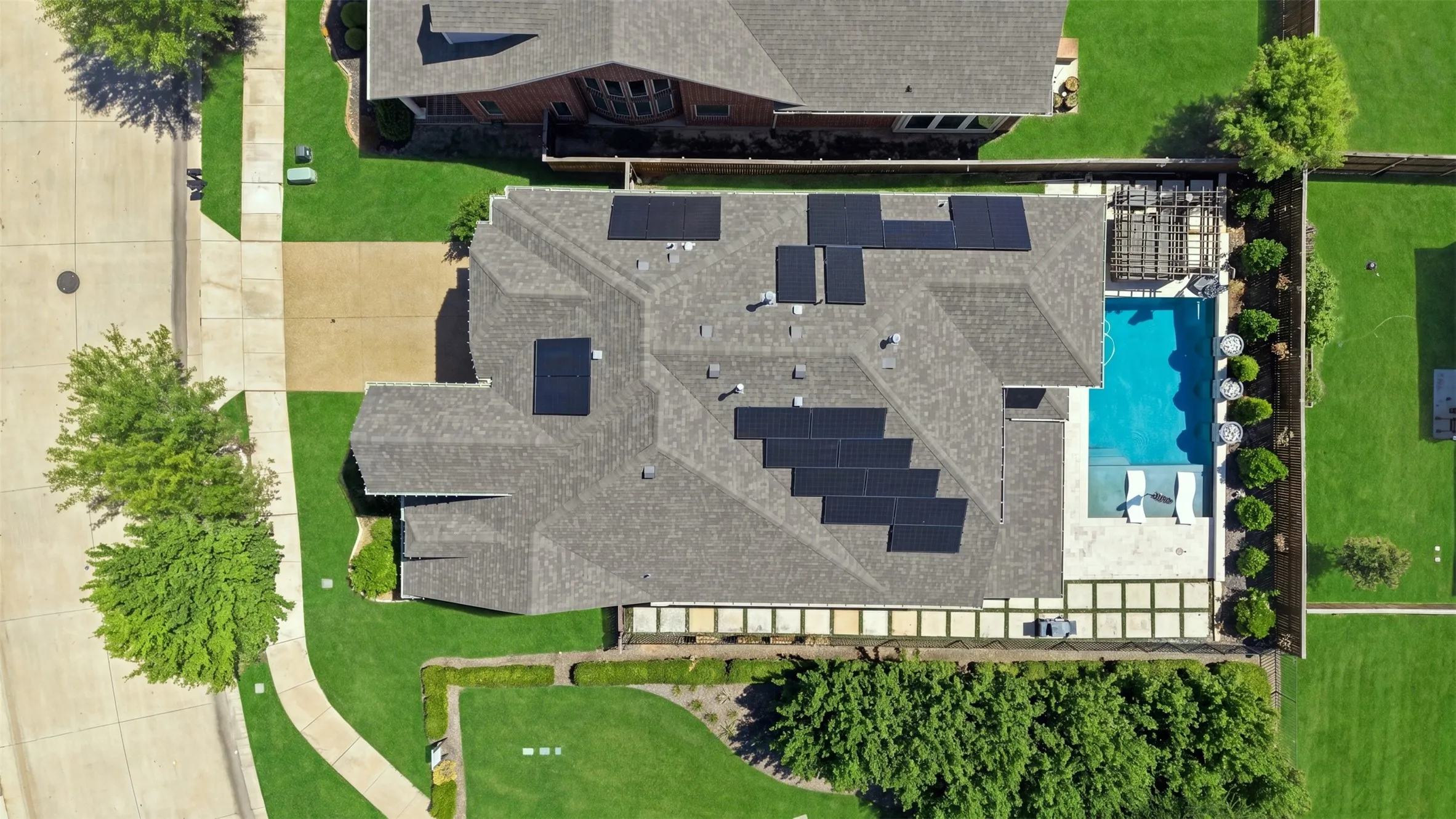Single Family Residence For Sale in Denton County , 1317 Mary Horn Drive, Aubrey, Texas 76227, 3 Bedroom, 3 Bathroom, 2 Garage spaces, 2,886 Sqft, built in 2018, mls#21344066, Real Estate Agent in Aubrey, Homes For Sale in Denton county, Homes For Sale in Aubrey, Realtor in Aubrey Texas, Real Estate Brokerage Independent Realty Texas, Luminita Cordes Realtor