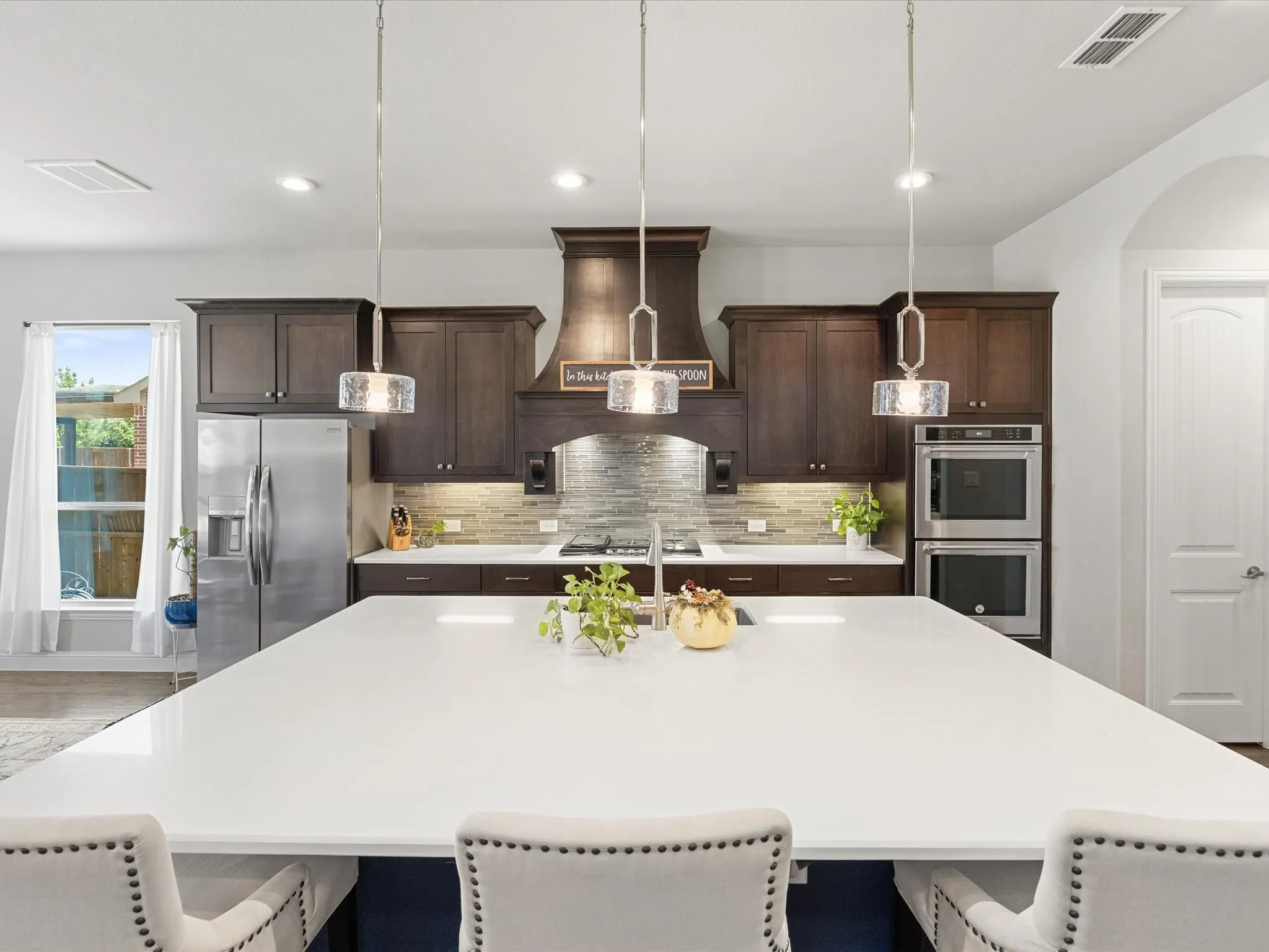 Single Family Residence For Sale in Denton County , 6520 Elderberry Way, Flower Mound, Texas 76226, 5 Bedroom, 5 Bathroom, 3 Garage spaces, 4,255 Sqft, built in 2017, mls#21320721, Real Estate Agent in Flower Mound, Homes For Sale in Denton county, Homes For Sale in Flower Mound, Realtor in Flower Mound Texas, Real Estate Brokerage Independent Realty Texas, Luminita Cordes Realtor
