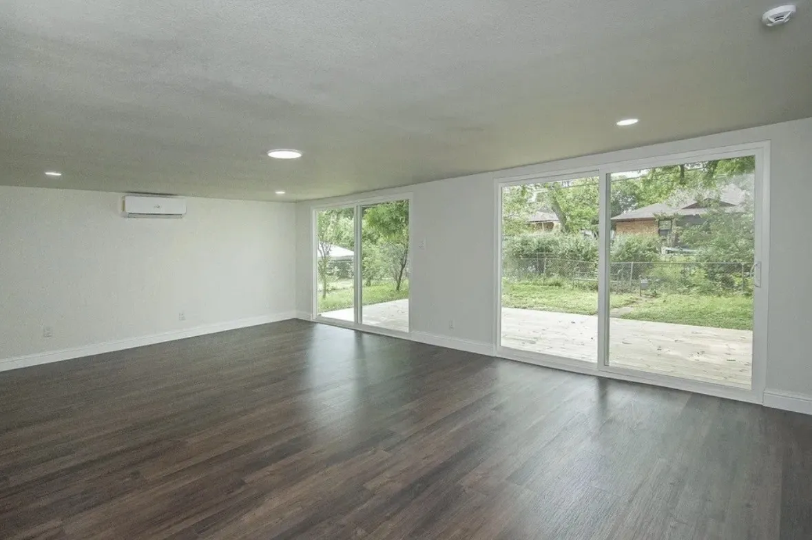 Single Family Residence For Rent in Dallas County , 2608 Lockhart Avenue, Dallas, Texas 75228, 3 Bedroom, 2 Bathroom, Garage spaces, 2,112 Sqft, built in 1955, mls#21344103, Real Estate Agent in Dallas, Homes For Rent in Dallas county, Homes For Rent in Dallas, Realtor in Dallas Texas, Real Estate Brokerage Independent Realty Texas, Luminita Cordes Realtor