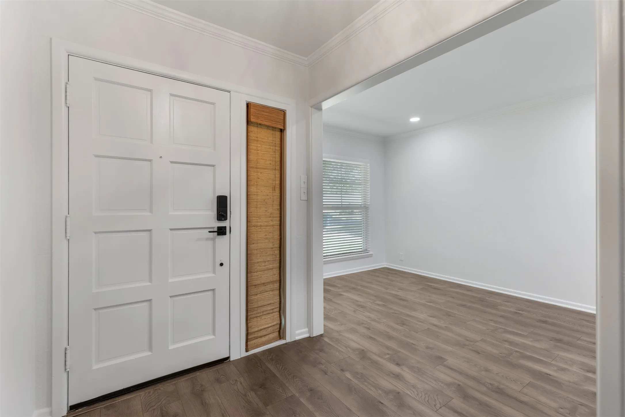 Single Family Residence For Sale in Grayson County , 633 N Mckown Avenue, Sherman, Texas 75092, 4 Bedroom, 3 Bathroom, 2 Garage spaces, 2,298 Sqft, built in 1955, mls#21339893, Real Estate Agent in Sherman, Homes For Sale in Grayson county, Homes For Sale in Sherman, Realtor in Sherman Texas, Real Estate Brokerage Independent Realty Texas, Luminita Cordes Realtor
