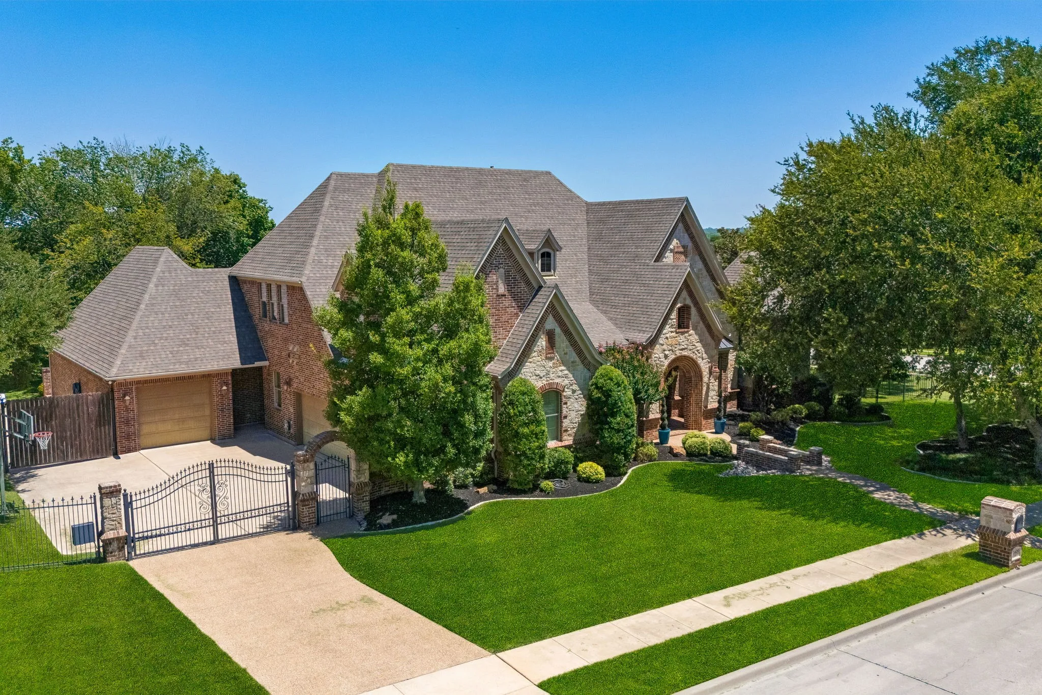 Lushly landscaped.