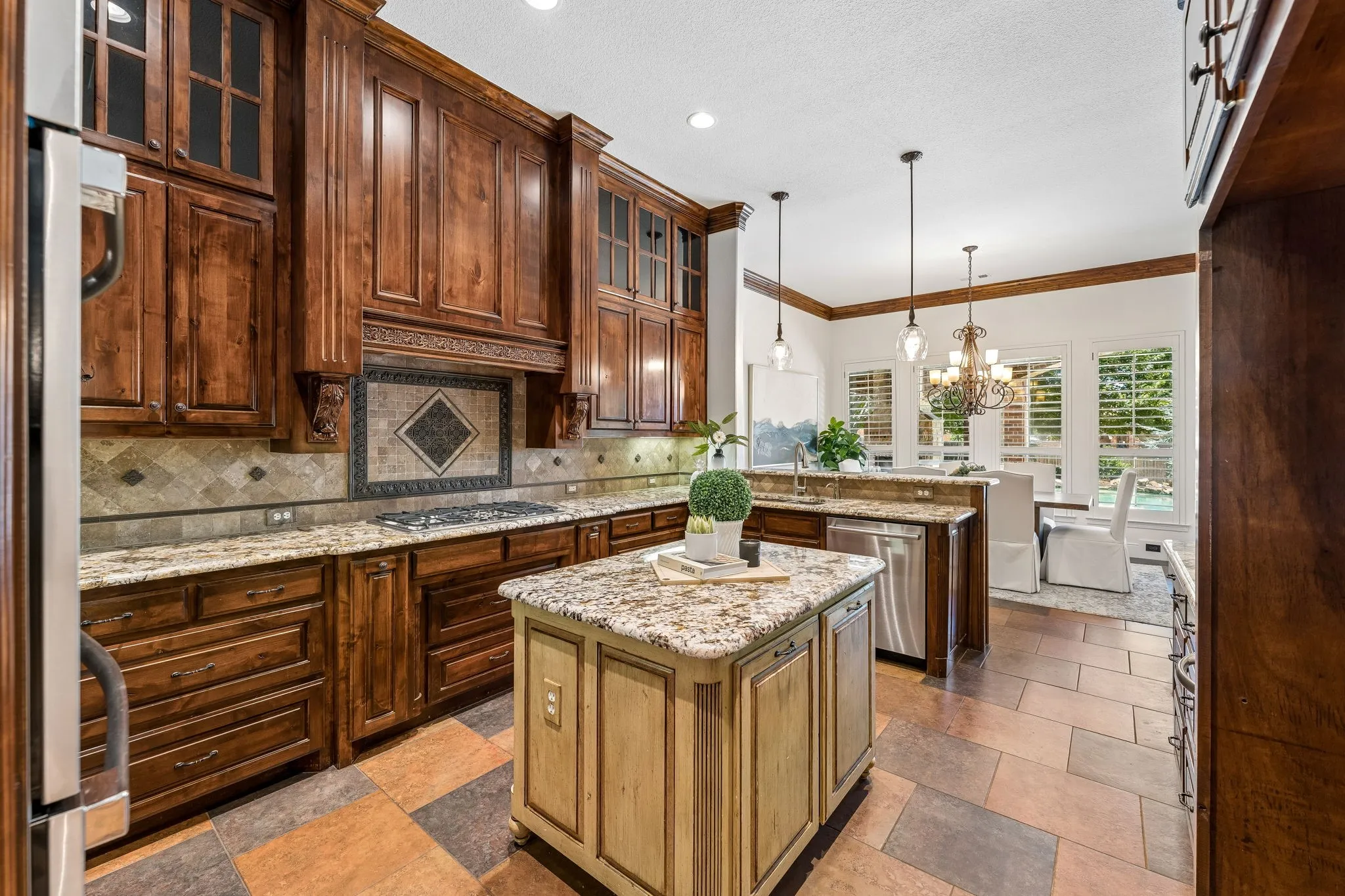 Single Family Residence For Sale in Tarrant County , 2409 Spyglass Court, Keller, Texas 76248, 5 Bedroom, 7 Bathroom, 4 Garage spaces, 5,593 Sqft, built in 2008, mls#21339558, Real Estate Agent in Keller, Homes For Sale in Tarrant county, Homes For Sale in Keller, Realtor in Keller Texas, Real Estate Brokerage Independent Realty Texas, Luminita Cordes Realtor
