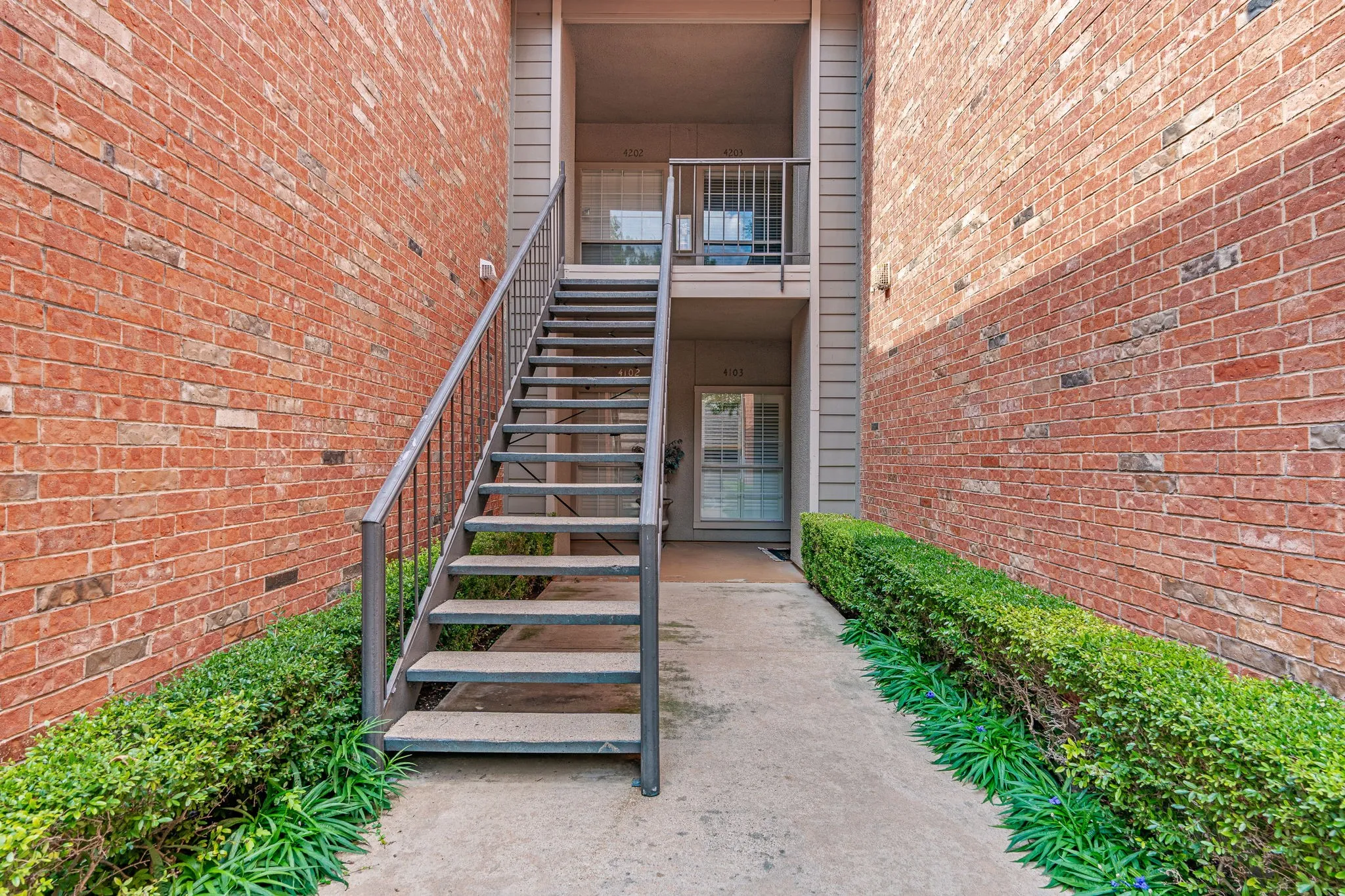 Condominium For Sale in Dallas County , 12660 Hillcrest Road 4203, Dallas, Texas 75230, 1 Bedroom, 1 Bathroom, Garage spaces, 895 Sqft, built in 1986, mls#21344108, Real Estate Agent in Dallas, Homes For Sale in Dallas county, Homes For Sale in Dallas, Realtor in Dallas Texas, Real Estate Brokerage Independent Realty Texas, Luminita Cordes Realtor