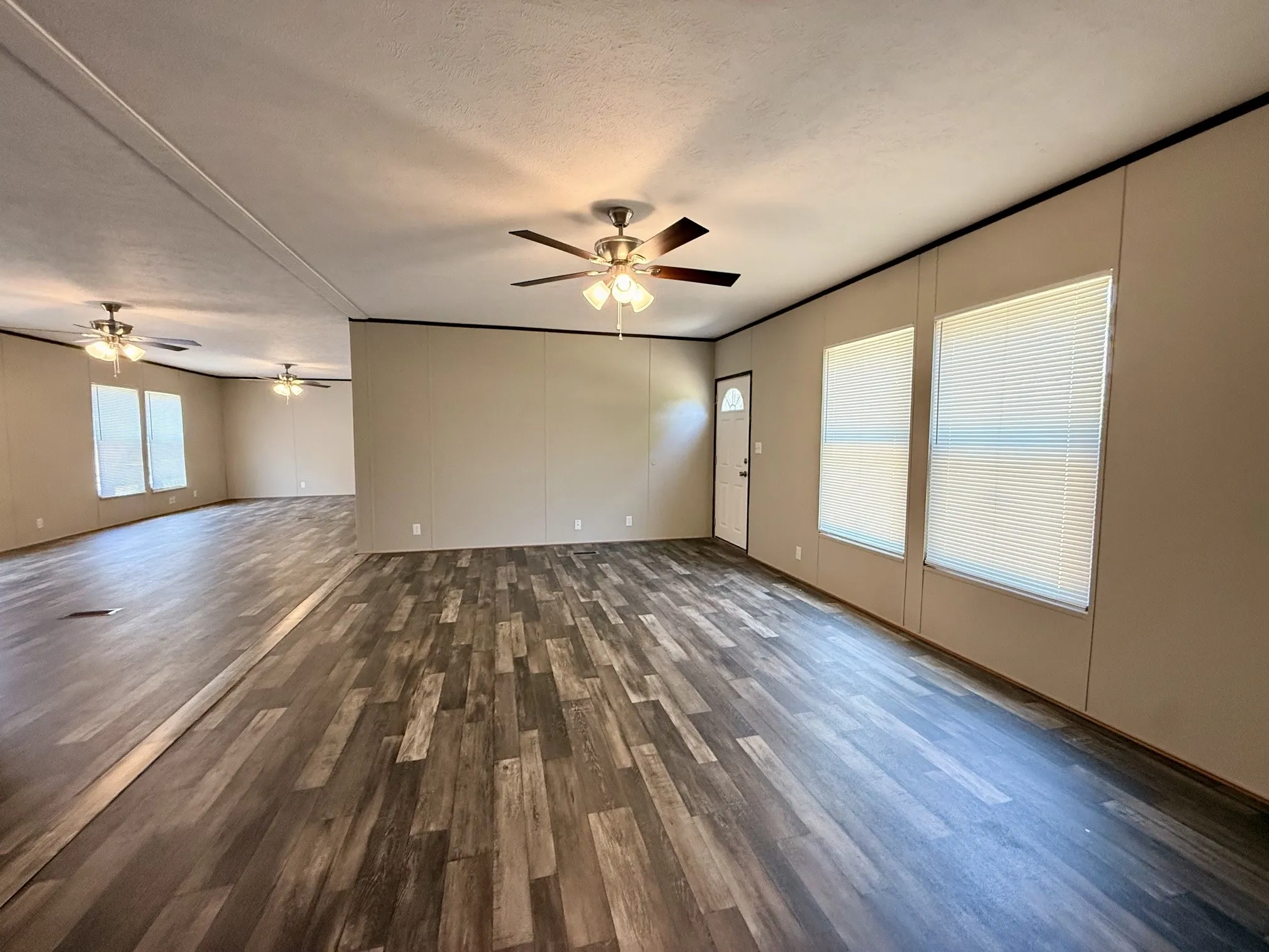 Mobile Home For Sale in Fannin County , 90 2nd Street, Honey Grove, Texas 75446, 4 Bedroom, 2 Bathroom, Garage spaces, 1,872 Sqft, built in 2015, mls#21344078, Real Estate Agent in Honey Grove, Homes For Sale in Fannin county, Homes For Sale in Honey Grove, Realtor in Honey Grove Texas, Real Estate Brokerage Independent Realty Texas, Luminita Cordes Realtor