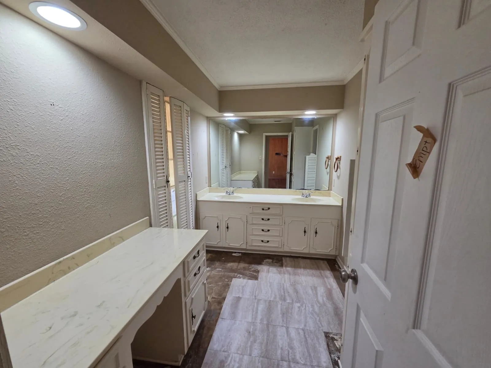 Single Family Residence For Sale in Anderson County , 1092 An County Road 318, Frankston, Texas 75763, 4 Bedroom, 3 Bathroom, 3 Garage spaces, 3,542 Sqft, built in 1976, mls#21344069, Real Estate Agent in Frankston, Homes For Sale in Anderson county, Homes For Sale in Frankston, Realtor in Frankston Texas, Real Estate Brokerage Independent Realty Texas, Luminita Cordes Realtor