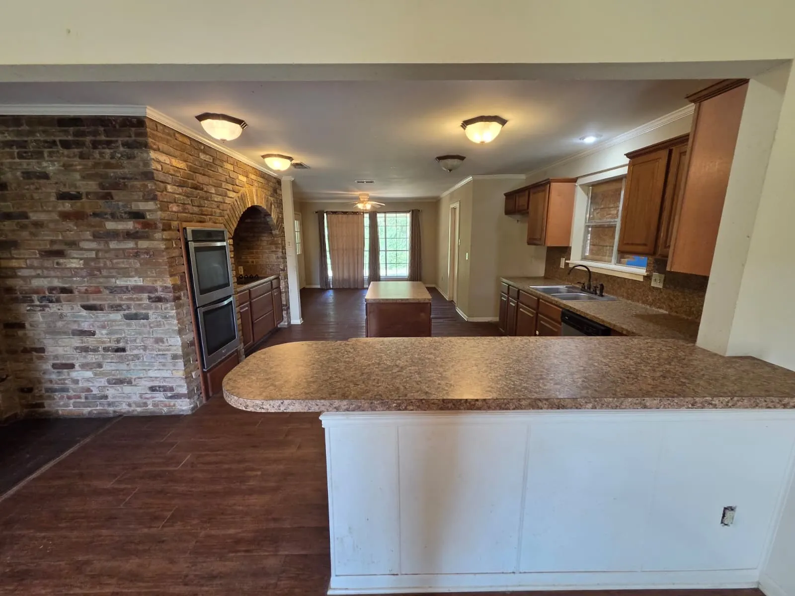 Single Family Residence For Sale in Anderson County , 1092 An County Road 318, Frankston, Texas 75763, 4 Bedroom, 3 Bathroom, 3 Garage spaces, 3,542 Sqft, built in 1976, mls#21344069, Real Estate Agent in Frankston, Homes For Sale in Anderson county, Homes For Sale in Frankston, Realtor in Frankston Texas, Real Estate Brokerage Independent Realty Texas, Luminita Cordes Realtor
