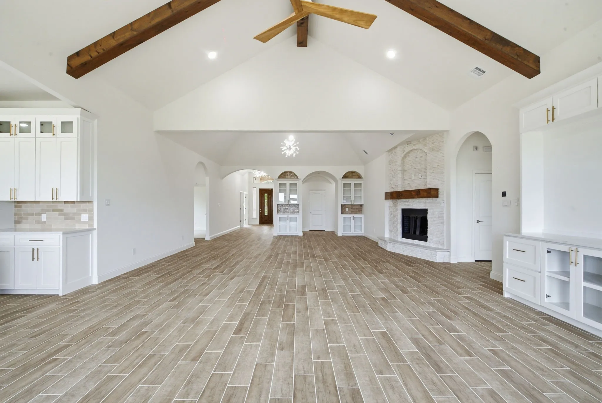 Single Family Residence For Sale in Parker County , 680 Jennings Lane, Azle, Texas 76020, 4 Bedroom, 4 Bathroom, 3 Garage spaces, 3,141 Sqft, built in 2026, mls#21343054, Real Estate Agent in Azle, Homes For Sale in Parker county, Homes For Sale in Azle, Realtor in Azle Texas, Real Estate Brokerage Independent Realty Texas, Luminita Cordes Realtor
