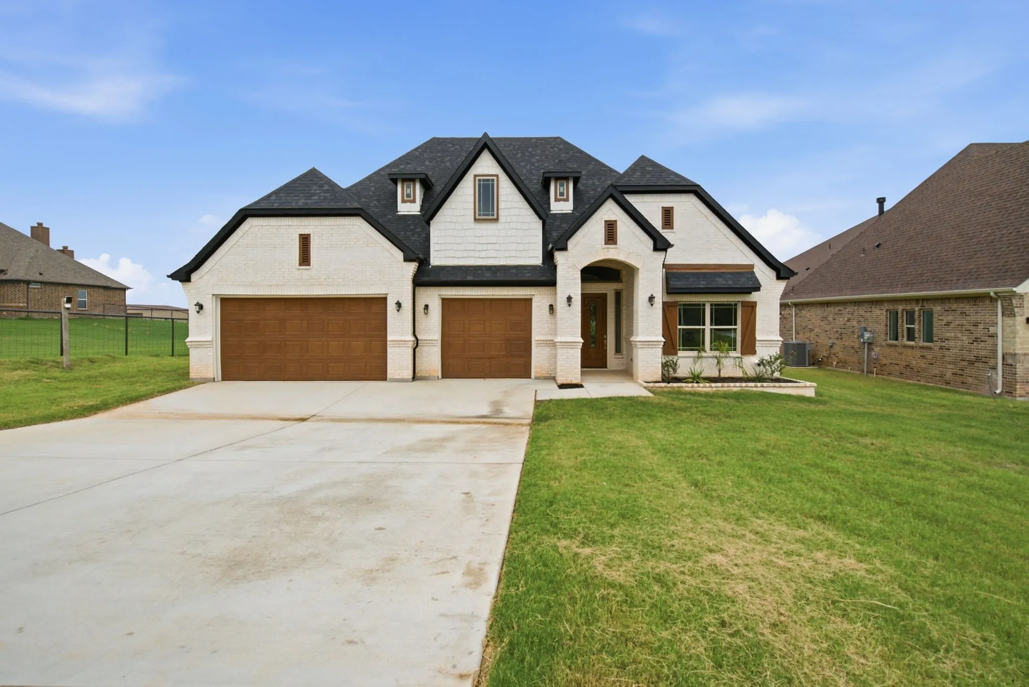 Single Family Residence For Sale in Parker County , 680 Jennings Lane, Azle, Texas 76020, 4 Bedroom, 4 Bathroom, 3 Garage spaces, 3,141 Sqft, built in 2026, mls#21343054, Real Estate Agent in Azle, Homes For Sale in Parker county, Homes For Sale in Azle, Realtor in Azle Texas, Real Estate Brokerage Independent Realty Texas, Luminita Cordes Realtor