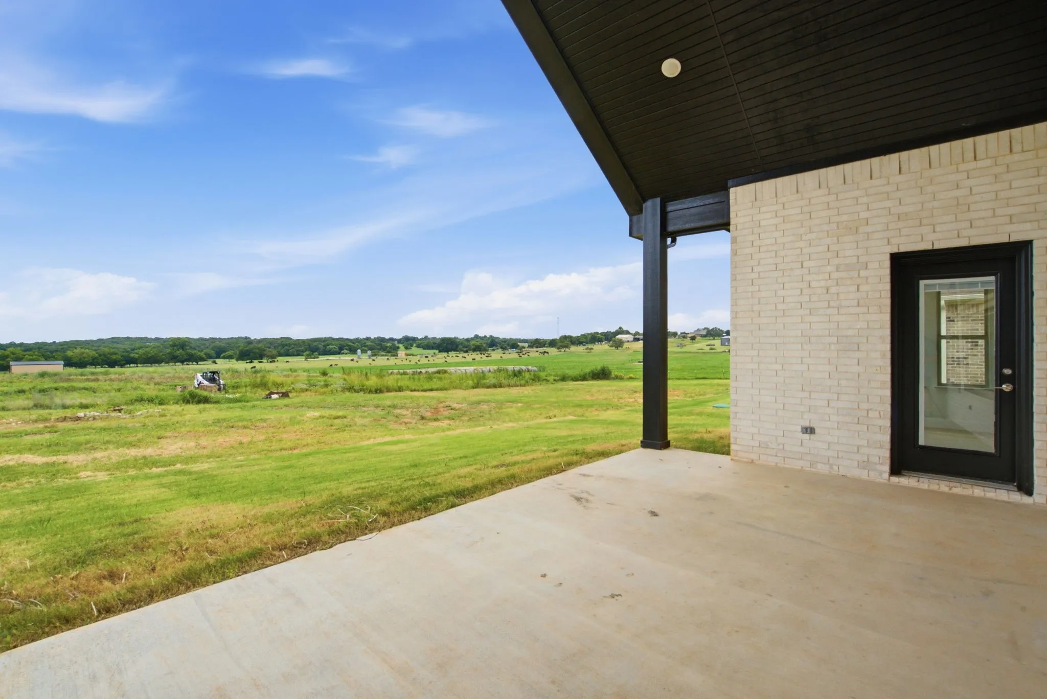 Enjoy your morning coffee looking out over the green pastures!