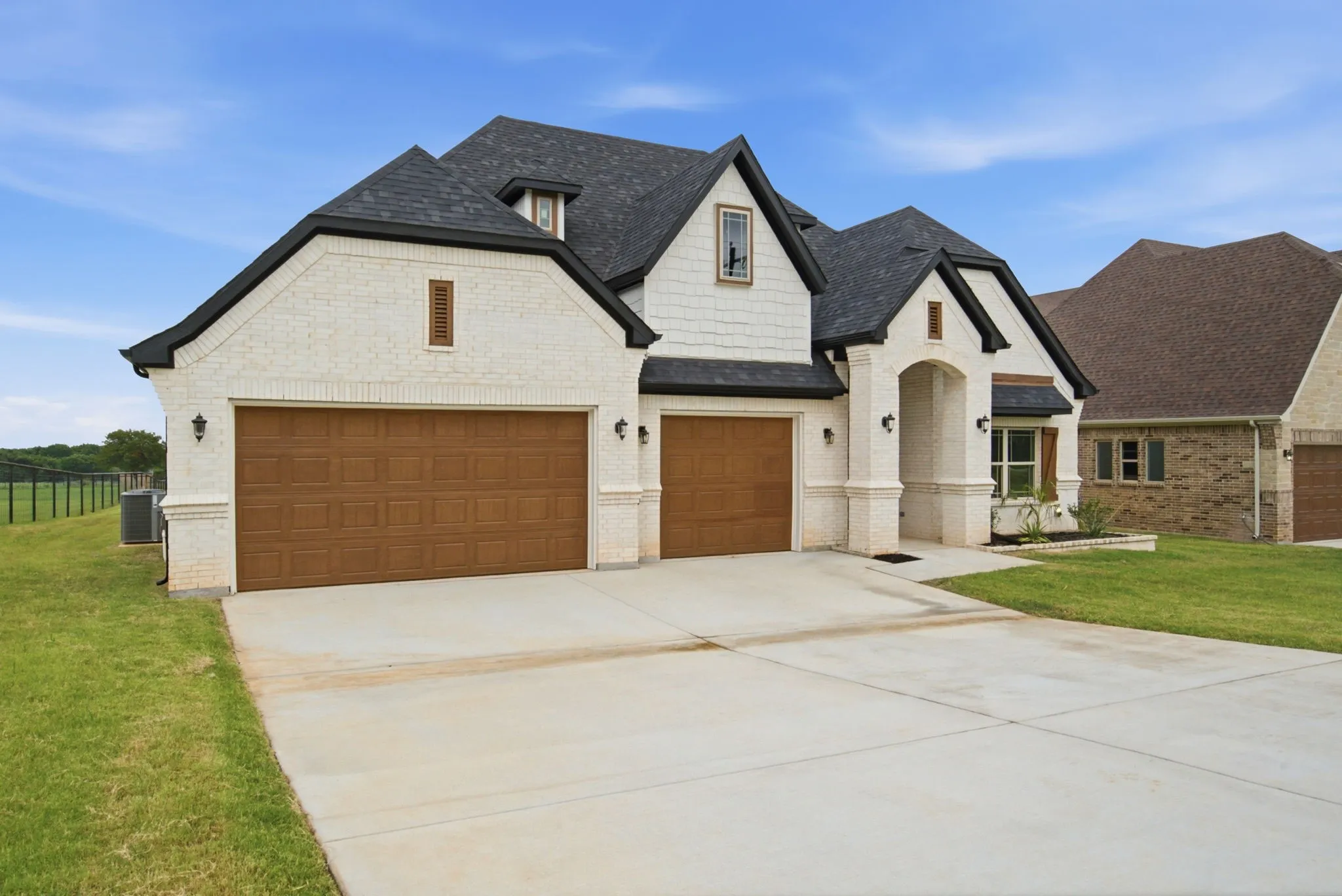 Single Family Residence For Sale in Parker County , 680 Jennings Lane, Azle, Texas 76020, 4 Bedroom, 4 Bathroom, 3 Garage spaces, 3,141 Sqft, built in 2026, mls#21343054, Real Estate Agent in Azle, Homes For Sale in Parker county, Homes For Sale in Azle, Realtor in Azle Texas, Real Estate Brokerage Independent Realty Texas, Luminita Cordes Realtor