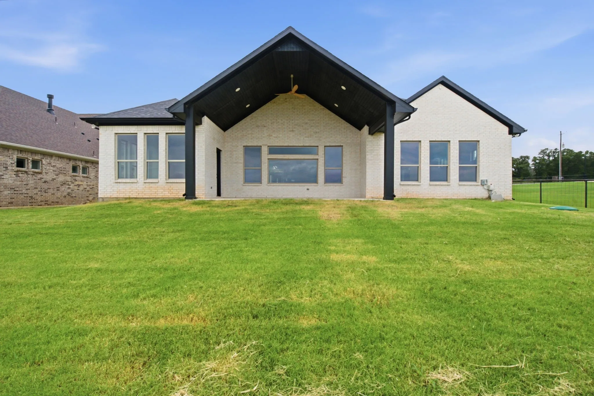 Single Family Residence For Sale in Parker County , 680 Jennings Lane, Azle, Texas 76020, 4 Bedroom, 4 Bathroom, 3 Garage spaces, 3,141 Sqft, built in 2026, mls#21343054, Real Estate Agent in Azle, Homes For Sale in Parker county, Homes For Sale in Azle, Realtor in Azle Texas, Real Estate Brokerage Independent Realty Texas, Luminita Cordes Realtor