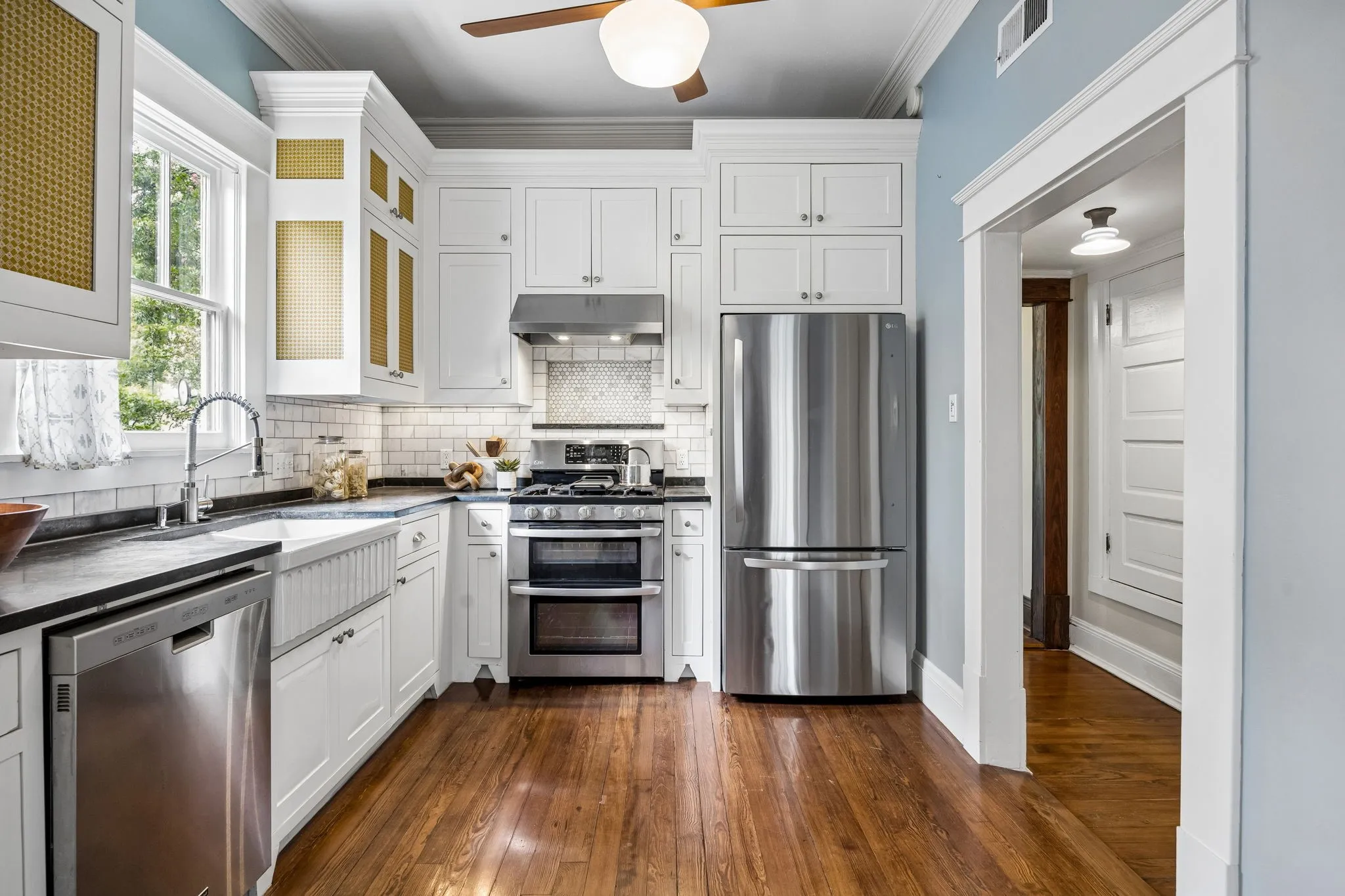Single Family Residence For Sale in Dallas County , 5020 Junius Street, Dallas, Texas 75214, 3 Bedroom, 3 Bathroom, Garage spaces, 2,577 Sqft, built in 1913, mls#21294031, Real Estate Agent in Dallas, Homes For Sale in Dallas county, Homes For Sale in Dallas, Realtor in Dallas Texas, Real Estate Brokerage Independent Realty Texas, Luminita Cordes Realtor