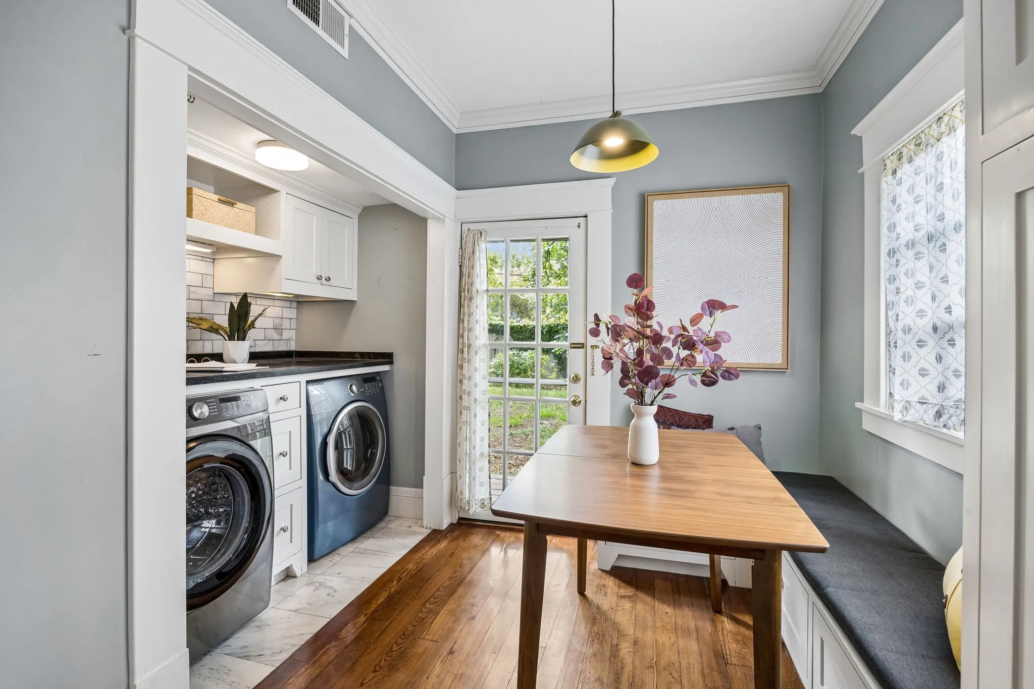 Single Family Residence For Sale in Dallas County , 5020 Junius Street, Dallas, Texas 75214, 3 Bedroom, 3 Bathroom, Garage spaces, 2,577 Sqft, built in 1913, mls#21294031, Real Estate Agent in Dallas, Homes For Sale in Dallas county, Homes For Sale in Dallas, Realtor in Dallas Texas, Real Estate Brokerage Independent Realty Texas, Luminita Cordes Realtor