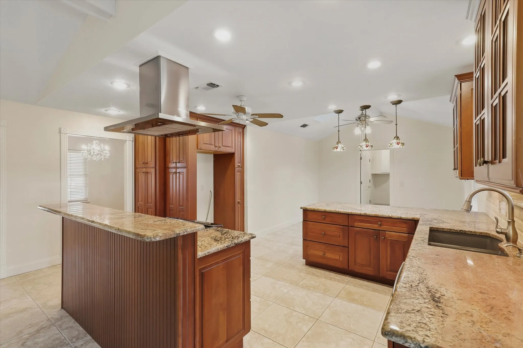 Single Family Residence For Sale in Collin County , 5306 Elisa Lane, Parker, Texas 75002, 4 Bedroom, 2 Bathroom, 2 Garage spaces, 2,022 Sqft, built in 1974, mls#21343994, Real Estate Agent in Parker, Homes For Sale in Collin county, Homes For Sale in Parker, Realtor in Parker Texas, Real Estate Brokerage Independent Realty Texas, Luminita Cordes Realtor