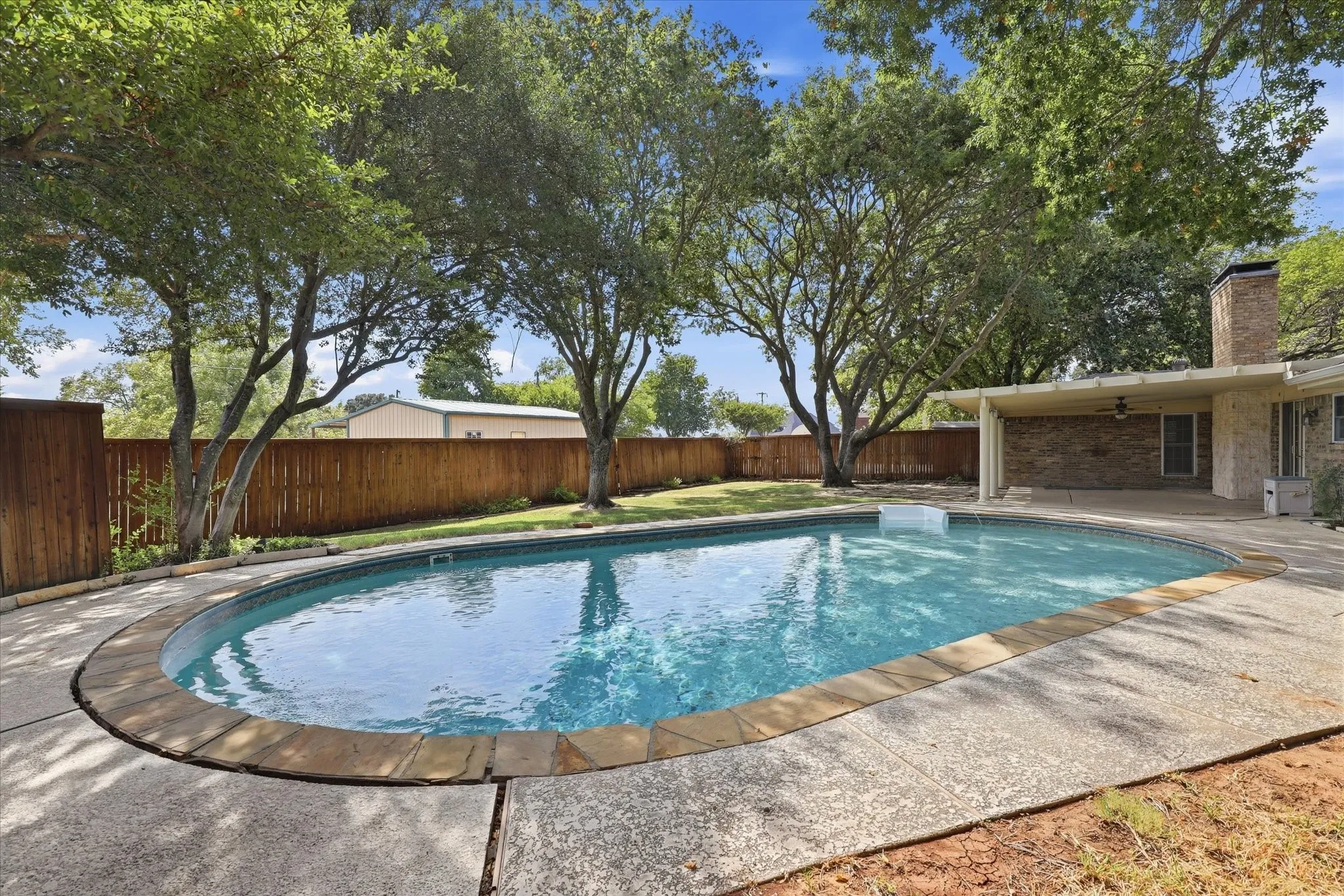 Single Family Residence For Sale in Collin County , 5306 Elisa Lane, Parker, Texas 75002, 4 Bedroom, 2 Bathroom, 2 Garage spaces, 2,022 Sqft, built in 1974, mls#21343994, Real Estate Agent in Parker, Homes For Sale in Collin county, Homes For Sale in Parker, Realtor in Parker Texas, Real Estate Brokerage Independent Realty Texas, Luminita Cordes Realtor