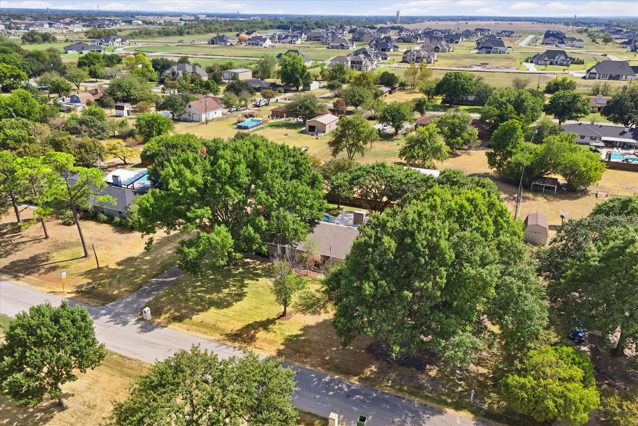 Single Family Residence For Sale in Collin County , 5306 Elisa Lane, Parker, Texas 75002, 4 Bedroom, 2 Bathroom, 2 Garage spaces, 2,022 Sqft, built in 1974, mls#21343994, Real Estate Agent in Parker, Homes For Sale in Collin county, Homes For Sale in Parker, Realtor in Parker Texas, Real Estate Brokerage Independent Realty Texas, Luminita Cordes Realtor