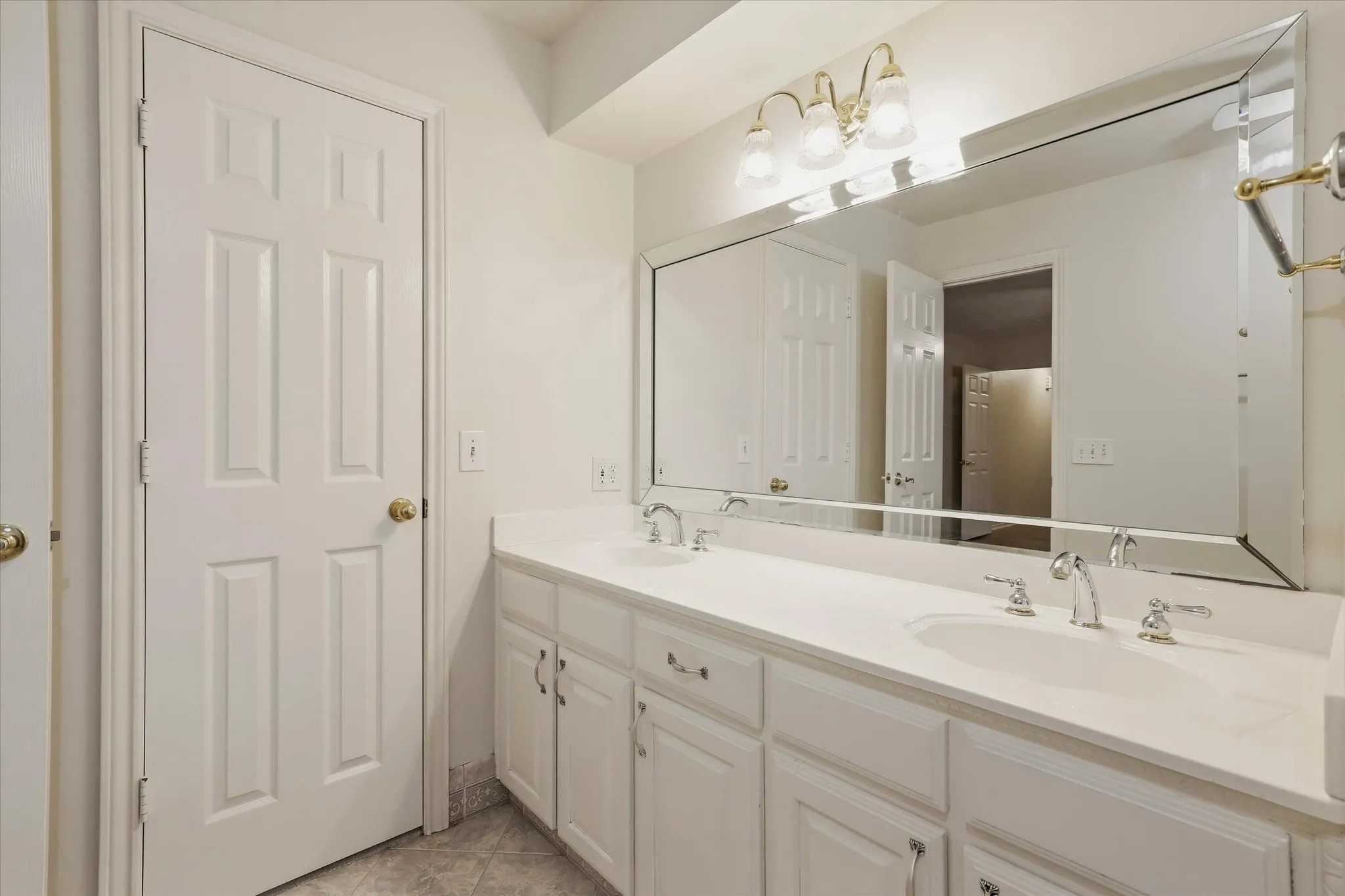 Single Family Residence For Sale in Collin County , 5306 Elisa Lane, Parker, Texas 75002, 4 Bedroom, 2 Bathroom, 2 Garage spaces, 2,022 Sqft, built in 1974, mls#21343994, Real Estate Agent in Parker, Homes For Sale in Collin county, Homes For Sale in Parker, Realtor in Parker Texas, Real Estate Brokerage Independent Realty Texas, Luminita Cordes Realtor