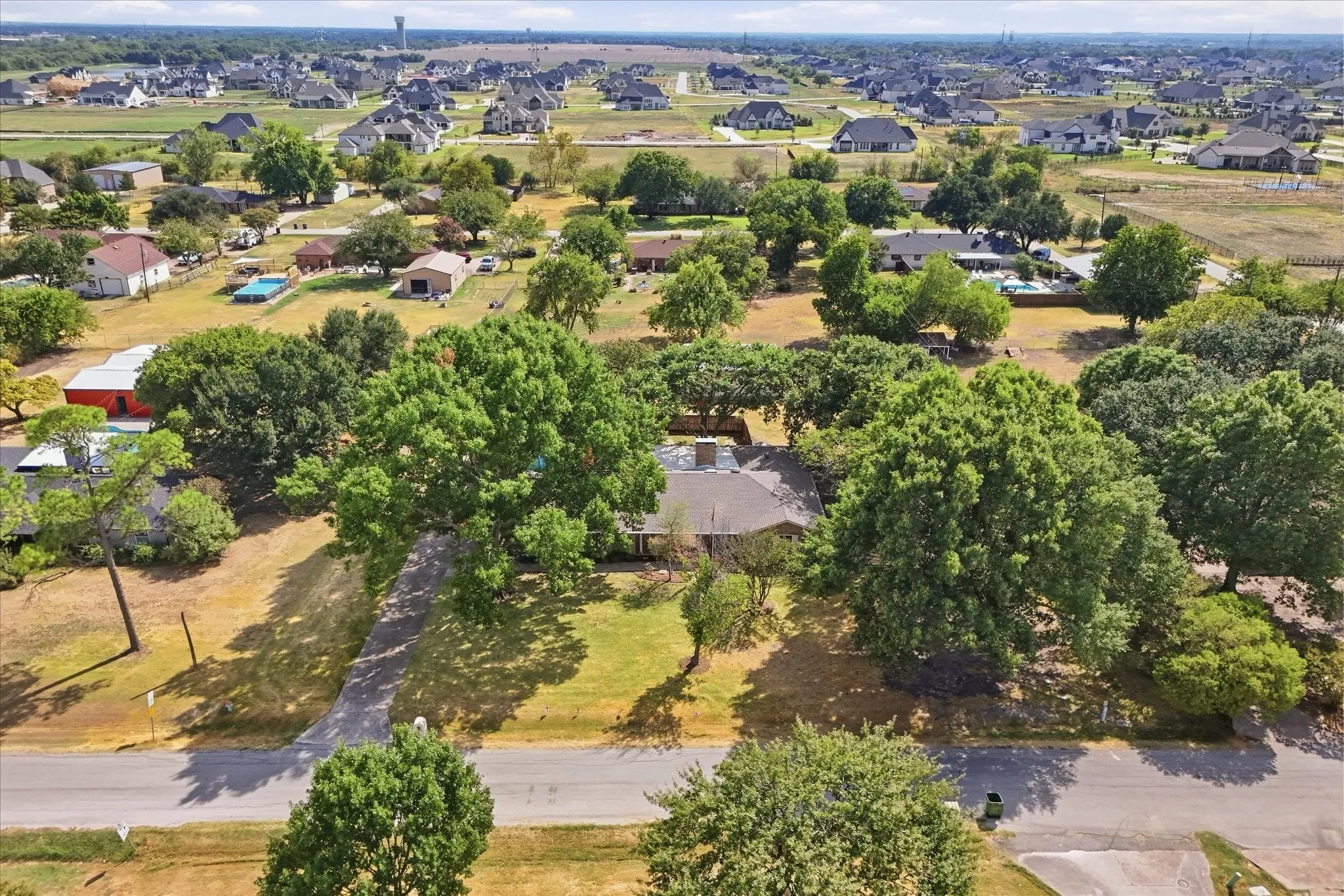 Single Family Residence For Sale in Collin County , 5306 Elisa Lane, Parker, Texas 75002, 4 Bedroom, 2 Bathroom, 2 Garage spaces, 2,022 Sqft, built in 1974, mls#21343994, Real Estate Agent in Parker, Homes For Sale in Collin county, Homes For Sale in Parker, Realtor in Parker Texas, Real Estate Brokerage Independent Realty Texas, Luminita Cordes Realtor