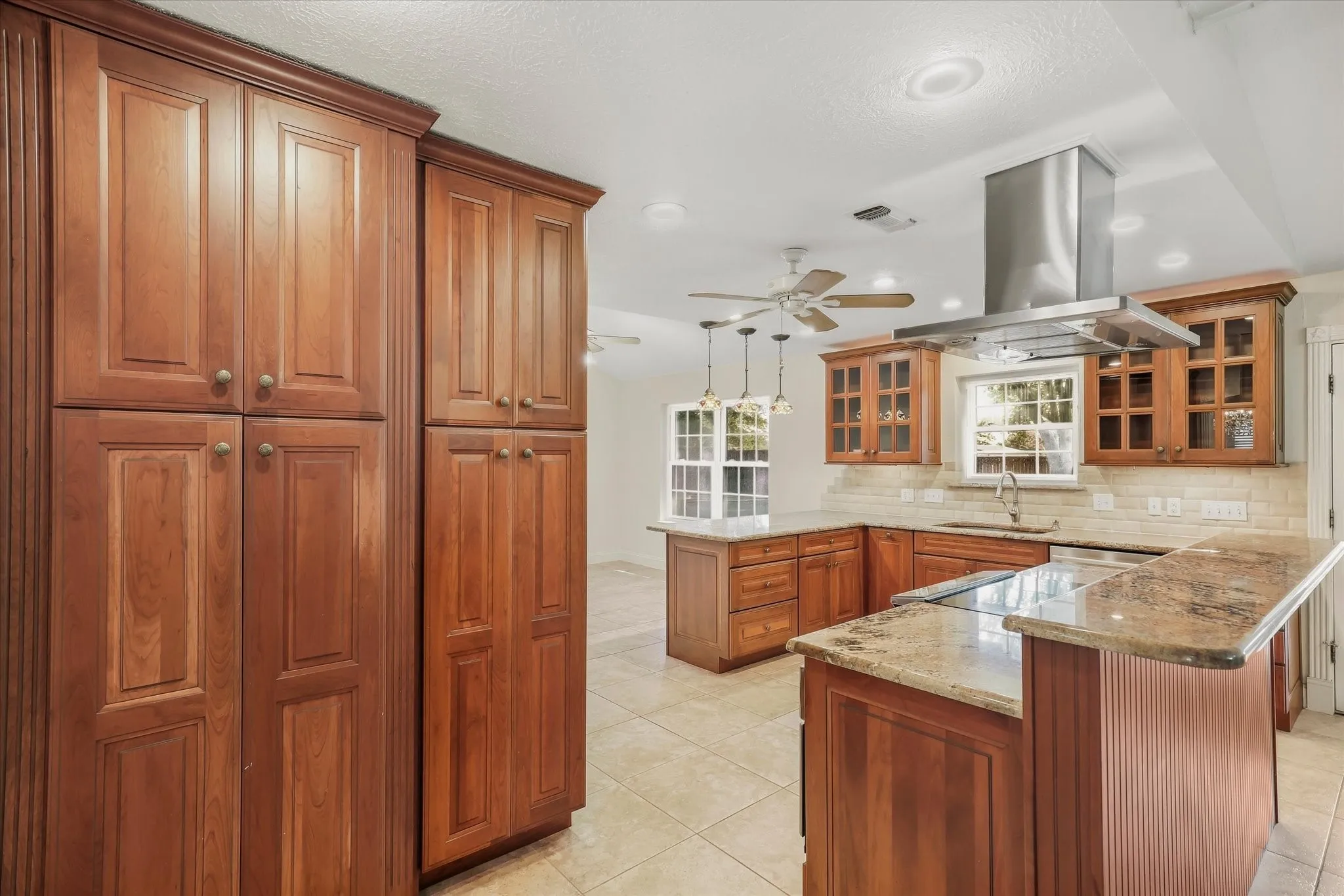 Single Family Residence For Sale in Collin County , 5306 Elisa Lane, Parker, Texas 75002, 4 Bedroom, 2 Bathroom, 2 Garage spaces, 2,022 Sqft, built in 1974, mls#21343994, Real Estate Agent in Parker, Homes For Sale in Collin county, Homes For Sale in Parker, Realtor in Parker Texas, Real Estate Brokerage Independent Realty Texas, Luminita Cordes Realtor