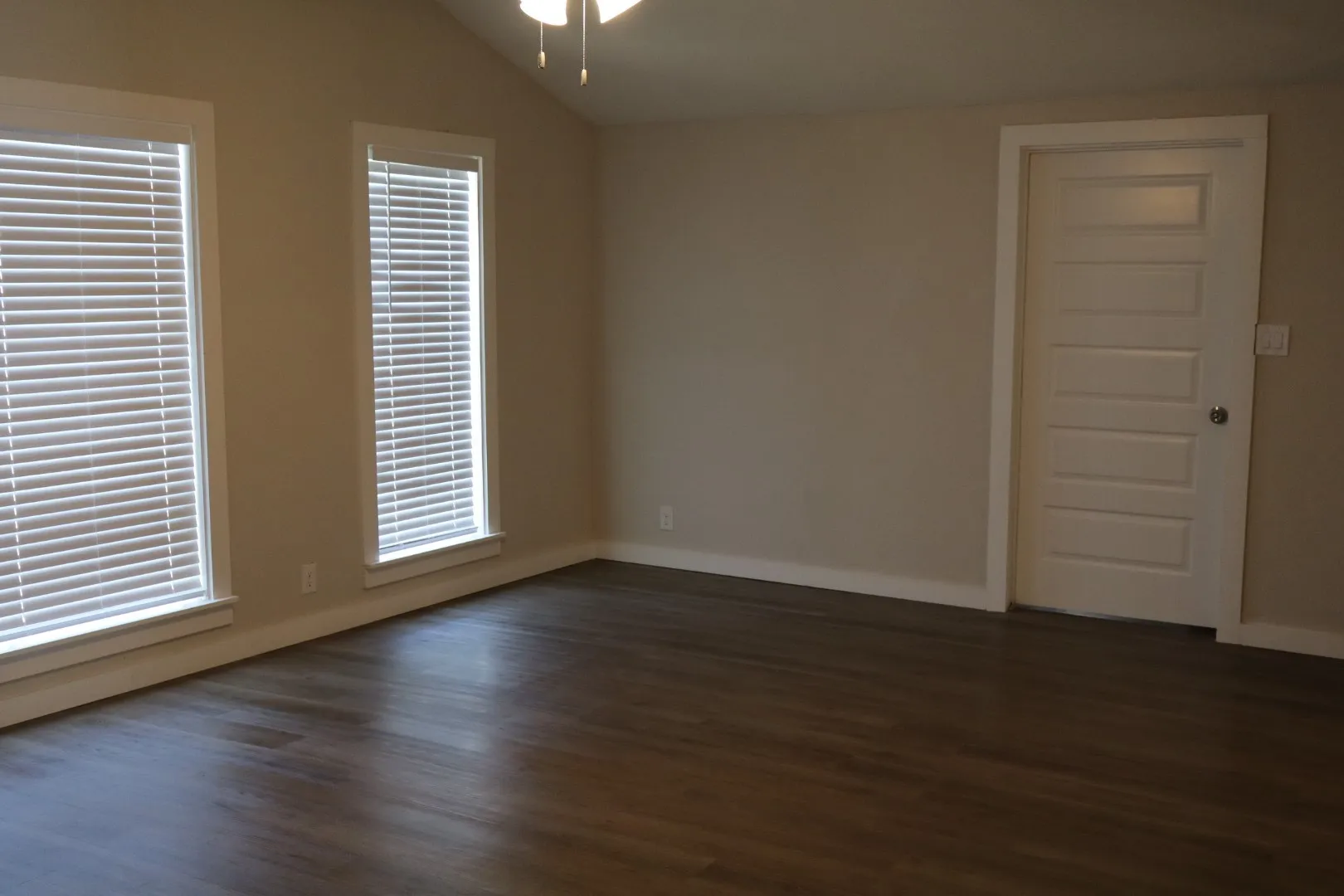 Single Family Residence For Sale in Tarrant County , 8532 George, White Settlement, Texas 76108, 4 Bedroom, 3 Bathroom, Garage spaces, 2,100 Sqft, built in 1959, mls#21343619, Real Estate Agent in White Settlement, Homes For Sale in Tarrant county, Homes For Sale in White Settlement, Realtor in White Settlement Texas, Real Estate Brokerage Independent Realty Texas, Luminita Cordes Realtor