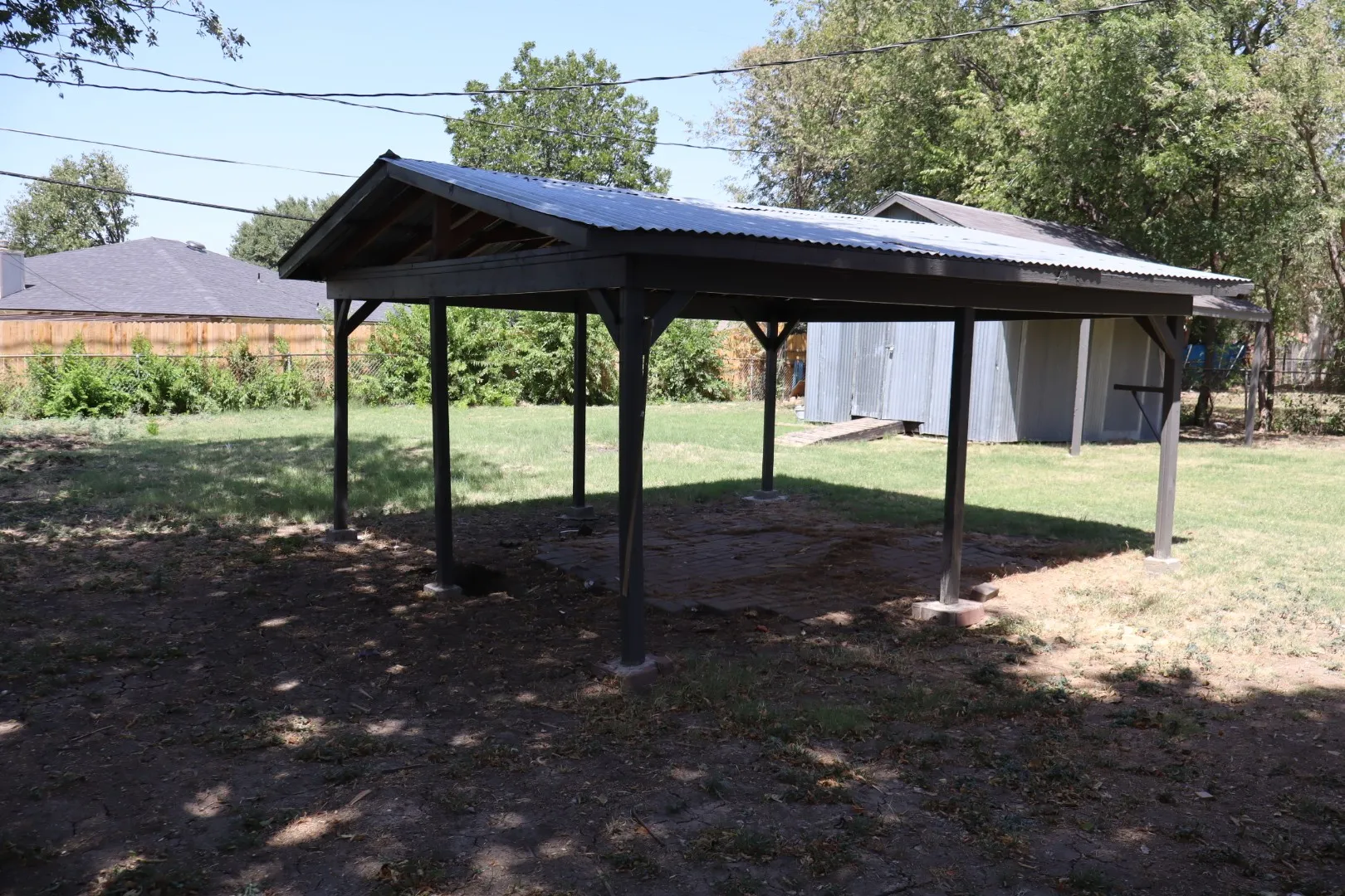 Single Family Residence For Sale in Tarrant County , 8532 George, White Settlement, Texas 76108, 4 Bedroom, 3 Bathroom, Garage spaces, 2,100 Sqft, built in 1959, mls#21343619, Real Estate Agent in White Settlement, Homes For Sale in Tarrant county, Homes For Sale in White Settlement, Realtor in White Settlement Texas, Real Estate Brokerage Independent Realty Texas, Luminita Cordes Realtor