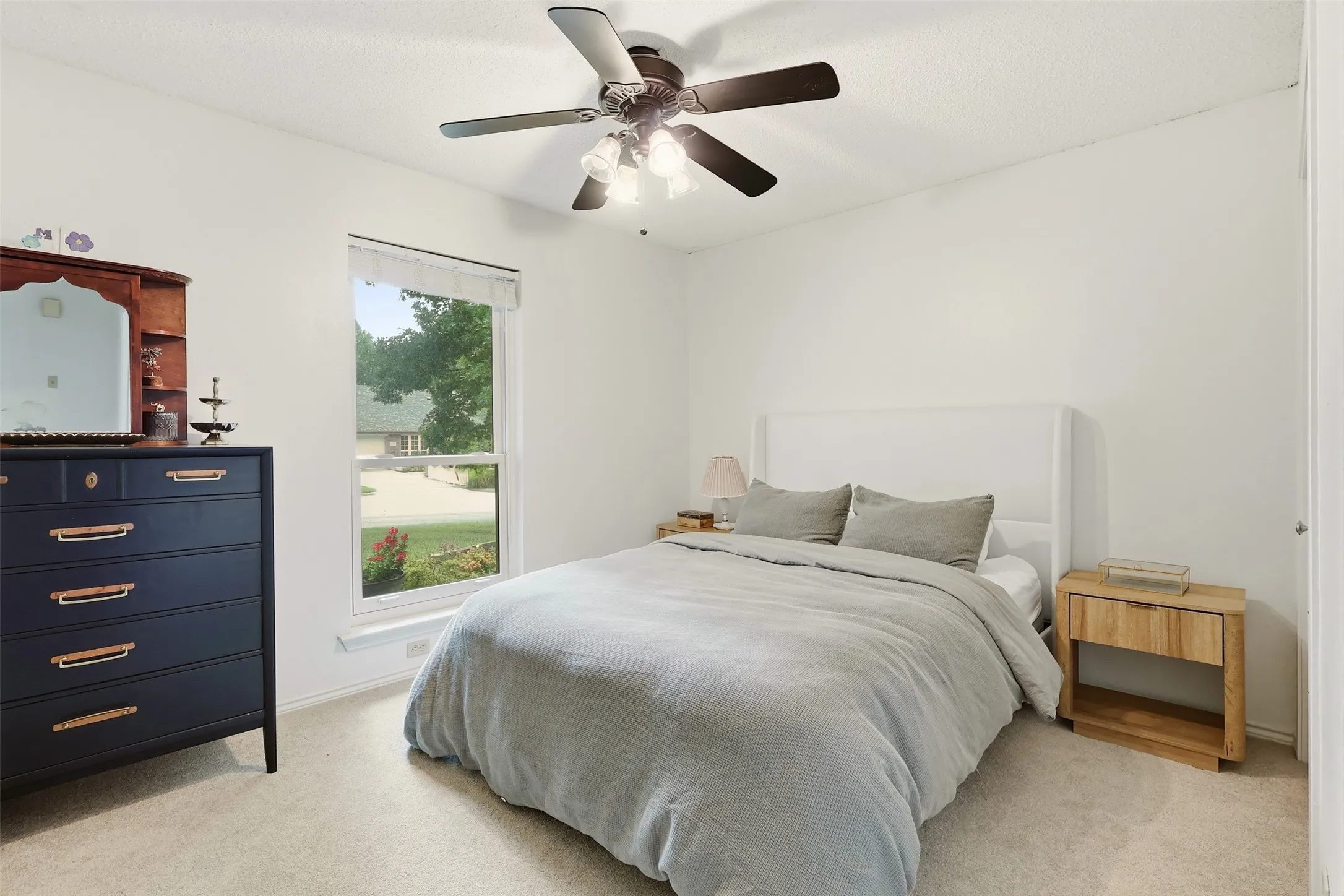 Single Family Residence For Sale in Tarrant County , 6713 N Park Drive, North Richland Hills, Texas 76182, 3 Bedroom, 2 Bathroom, 2 Garage spaces, 1,633 Sqft, built in 1985, mls#21335692, Real Estate Agent in North Richland Hills, Homes For Sale in Tarrant county, Homes For Sale in North Richland Hills, Realtor in North Richland Hills Texas, Real Estate Brokerage Independent Realty Texas, Luminita Cordes Realtor