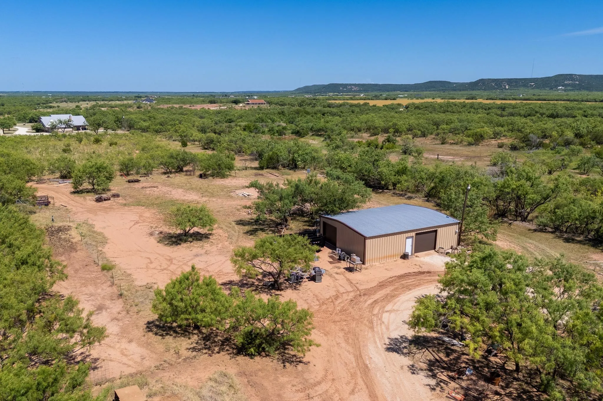 Single Family Residence For Sale in Taylor County , 727 Key Lane, Abilene, Texas 79602, 3 Bedroom, 2 Bathroom, 2 Garage spaces, 2,517 Sqft, built in 1977, mls#21344001, Real Estate Agent in Abilene, Homes For Sale in Taylor county, Homes For Sale in Abilene, Realtor in Abilene Texas, Real Estate Brokerage Independent Realty Texas, Luminita Cordes Realtor