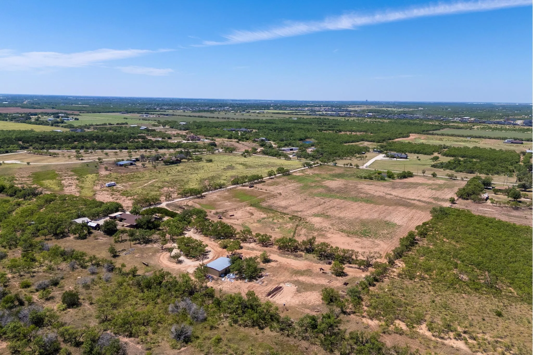 Single Family Residence For Sale in Taylor County , 727 Key Lane, Abilene, Texas 79602, 3 Bedroom, 2 Bathroom, 2 Garage spaces, 2,517 Sqft, built in 1977, mls#21344001, Real Estate Agent in Abilene, Homes For Sale in Taylor county, Homes For Sale in Abilene, Realtor in Abilene Texas, Real Estate Brokerage Independent Realty Texas, Luminita Cordes Realtor