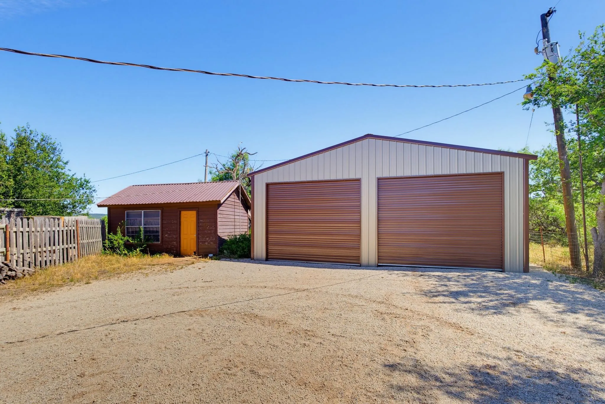 Brand new 30x25x11 Garage and older workshop