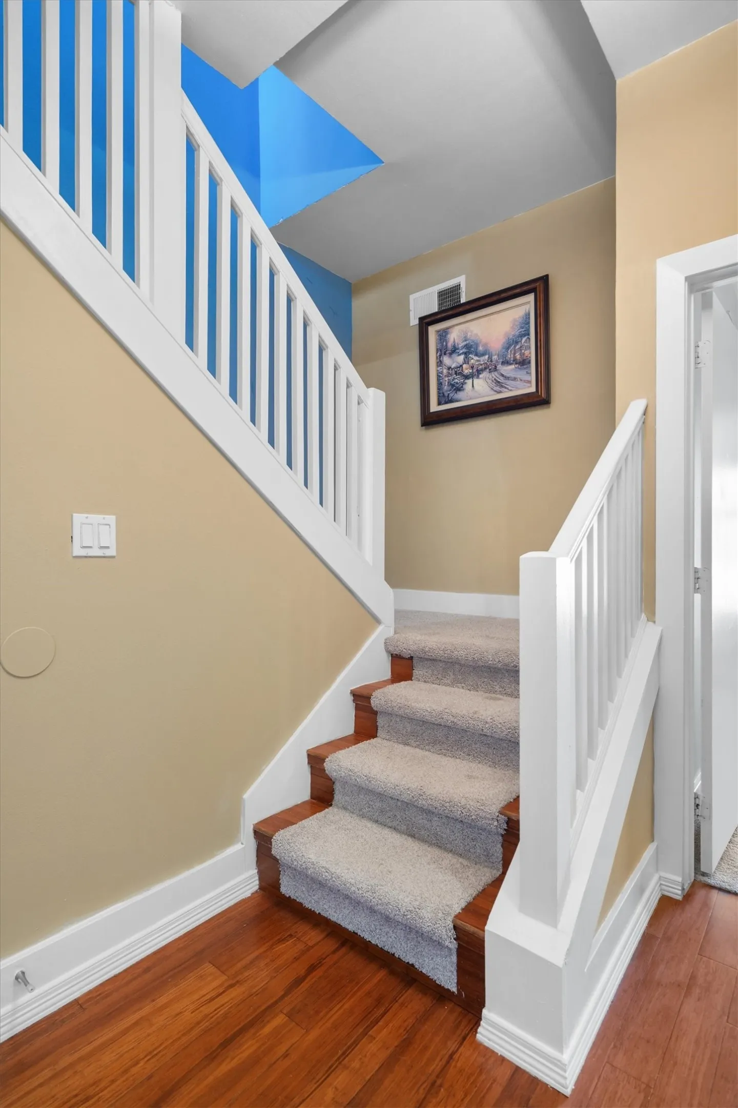 Condominium For Sale in Dallas County , 5055 Addison Circle 713, Addison, Texas 75001, 2 Bedroom, 3 Bathroom, 2 Garage spaces, 1,890 Sqft, built in 2000, mls#21343213, Real Estate Agent in Addison, Homes For Sale in Dallas county, Homes For Sale in Addison, Realtor in Addison Texas, Real Estate Brokerage Independent Realty Texas, Luminita Cordes Realtor